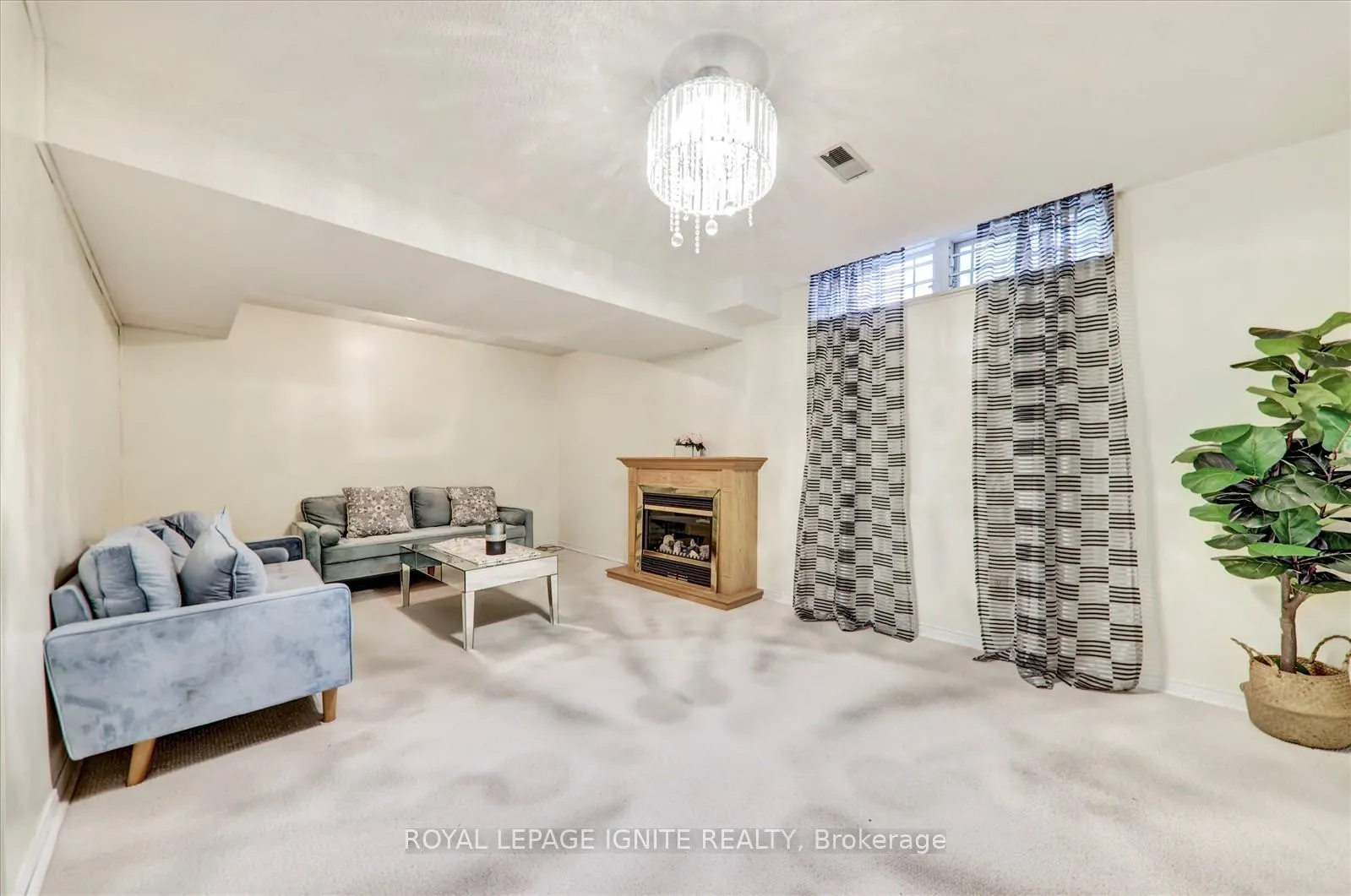 Photo 148 of Unit 40, 11 Arnold Estate Lane, Ajax, Central — HOMEH