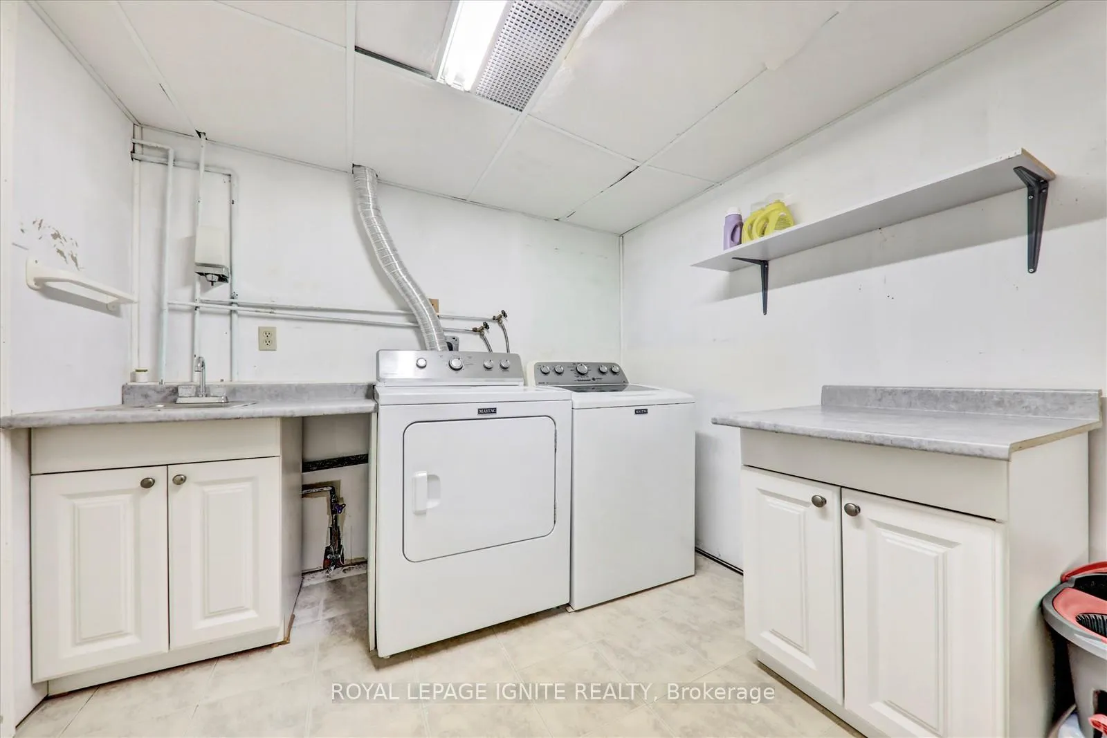 Photo 170 of Unit 40, 11 Arnold Estate Lane, Ajax, Central — HOMEH