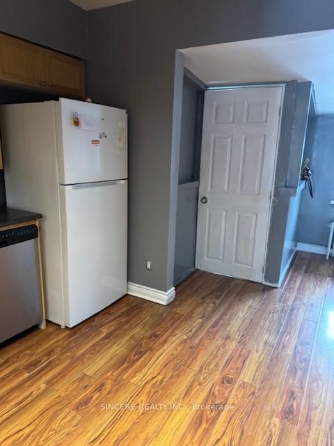 Photo 8 of Unit Main Floor, 26 Sixteenth Street, Etobicoke, New Toronto — HOMEH