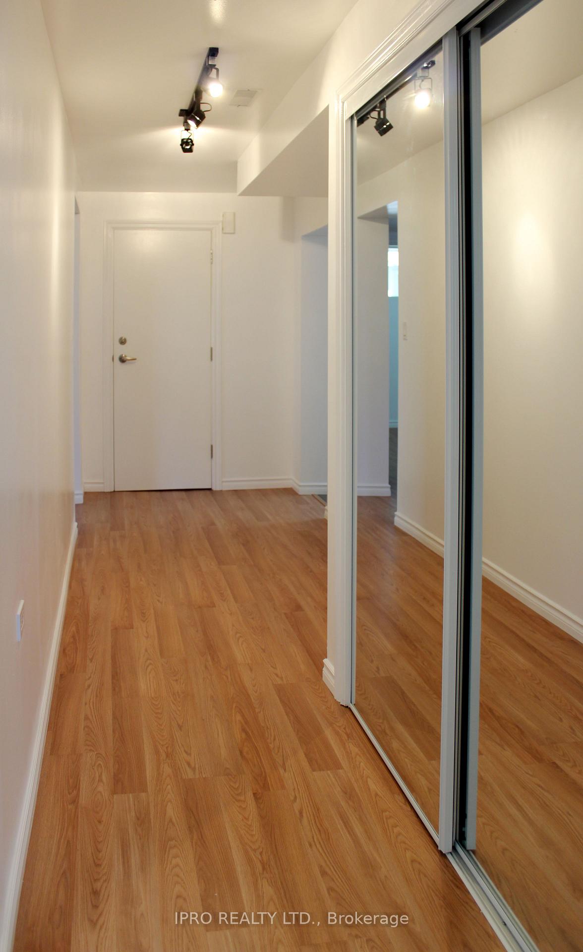 Photo 4 of 246 Delta Street, Etobicoke, Alderwood — HOMEH