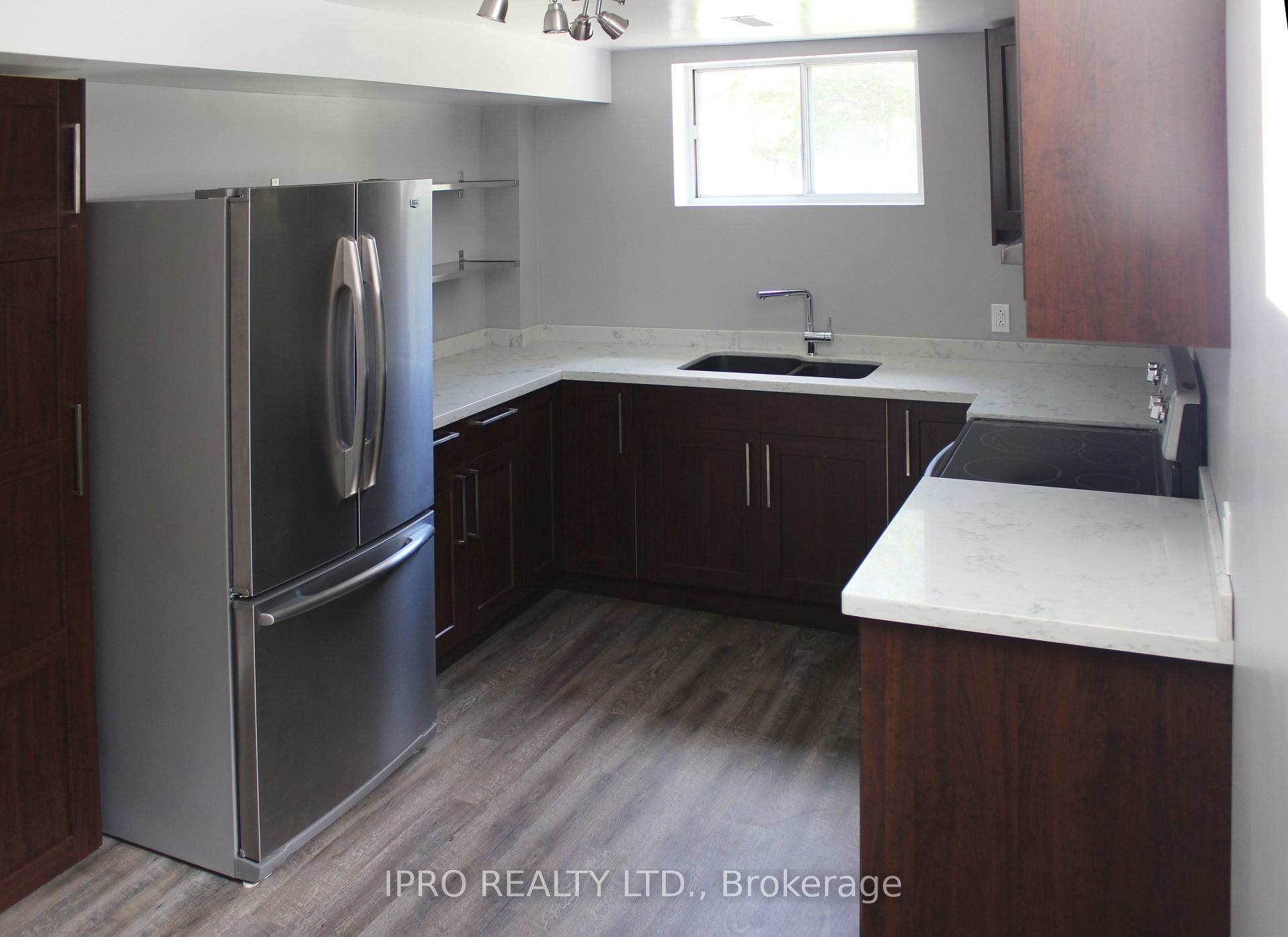 Photo 7 of 246 Delta Street, Etobicoke, Alderwood — HOMEH