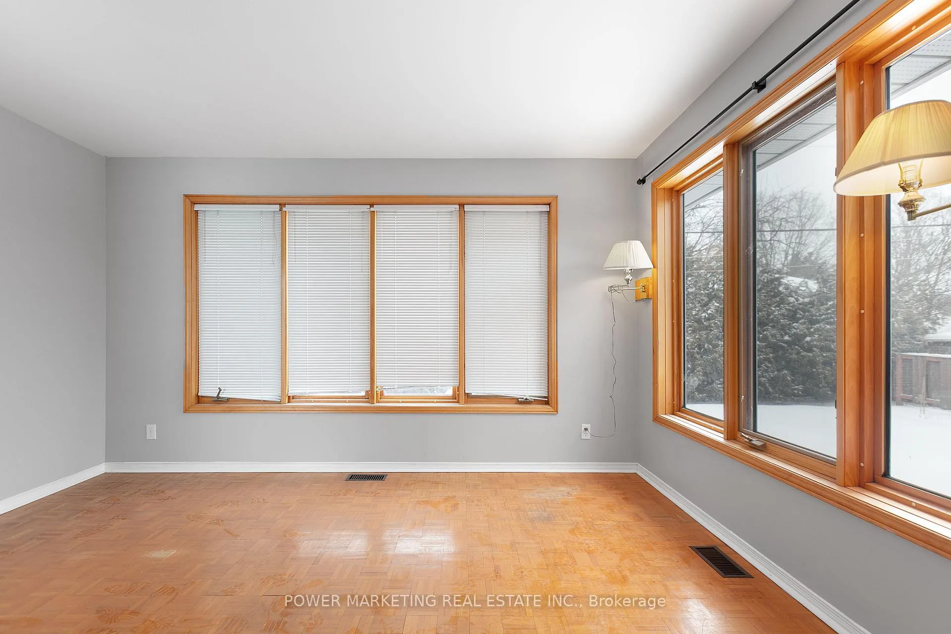 Photo 54 of Unit A, 529 Browning Avenue, Ottawa, Riverview Park — HOMEH