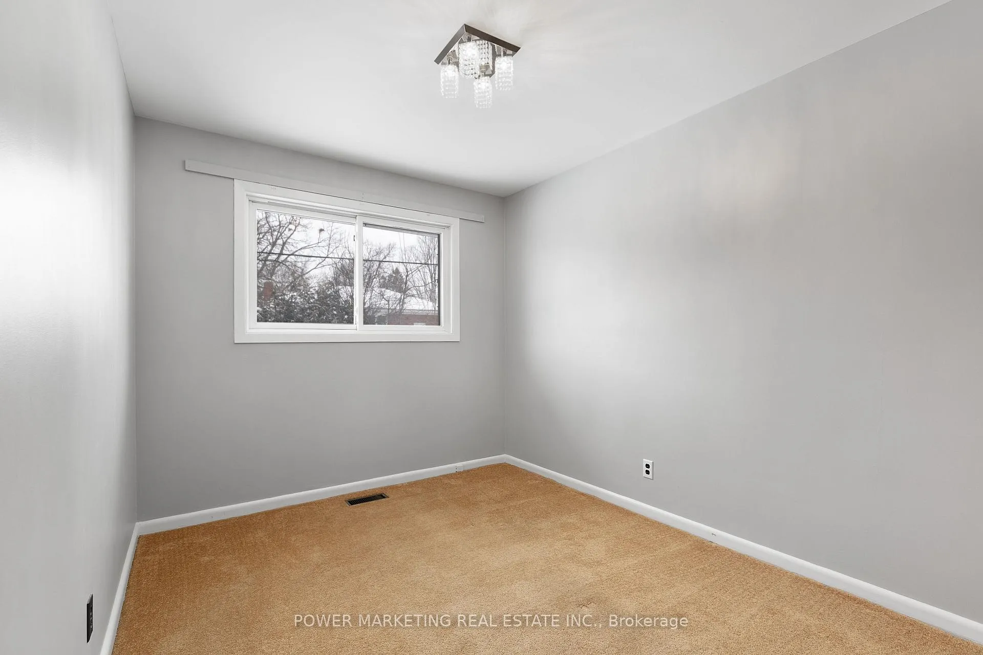 Photo 98 of Unit A, 529 Browning Avenue, Ottawa, Riverview Park — HOMEH
