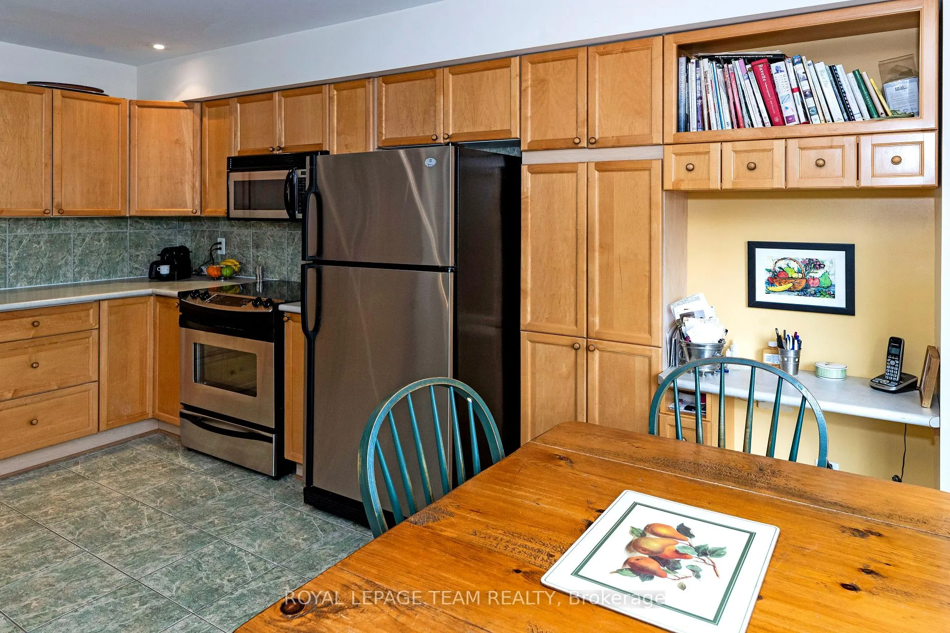 Photo 76 of 59 Great Oak Private, Ottawa, Riverview Park — HOMEH