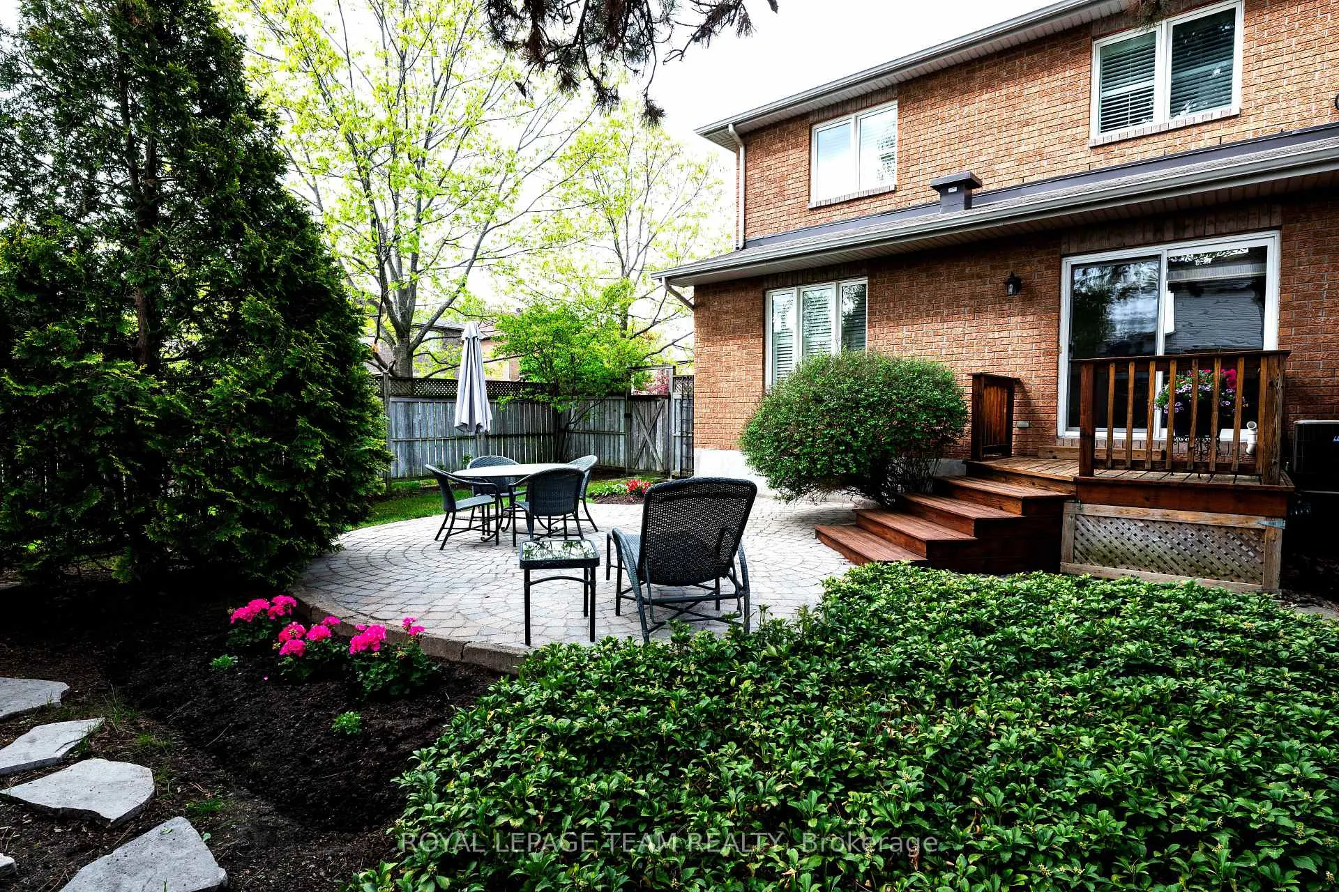 Photo 170 of 59 Great Oak Private, Ottawa, Riverview Park — HOMEH