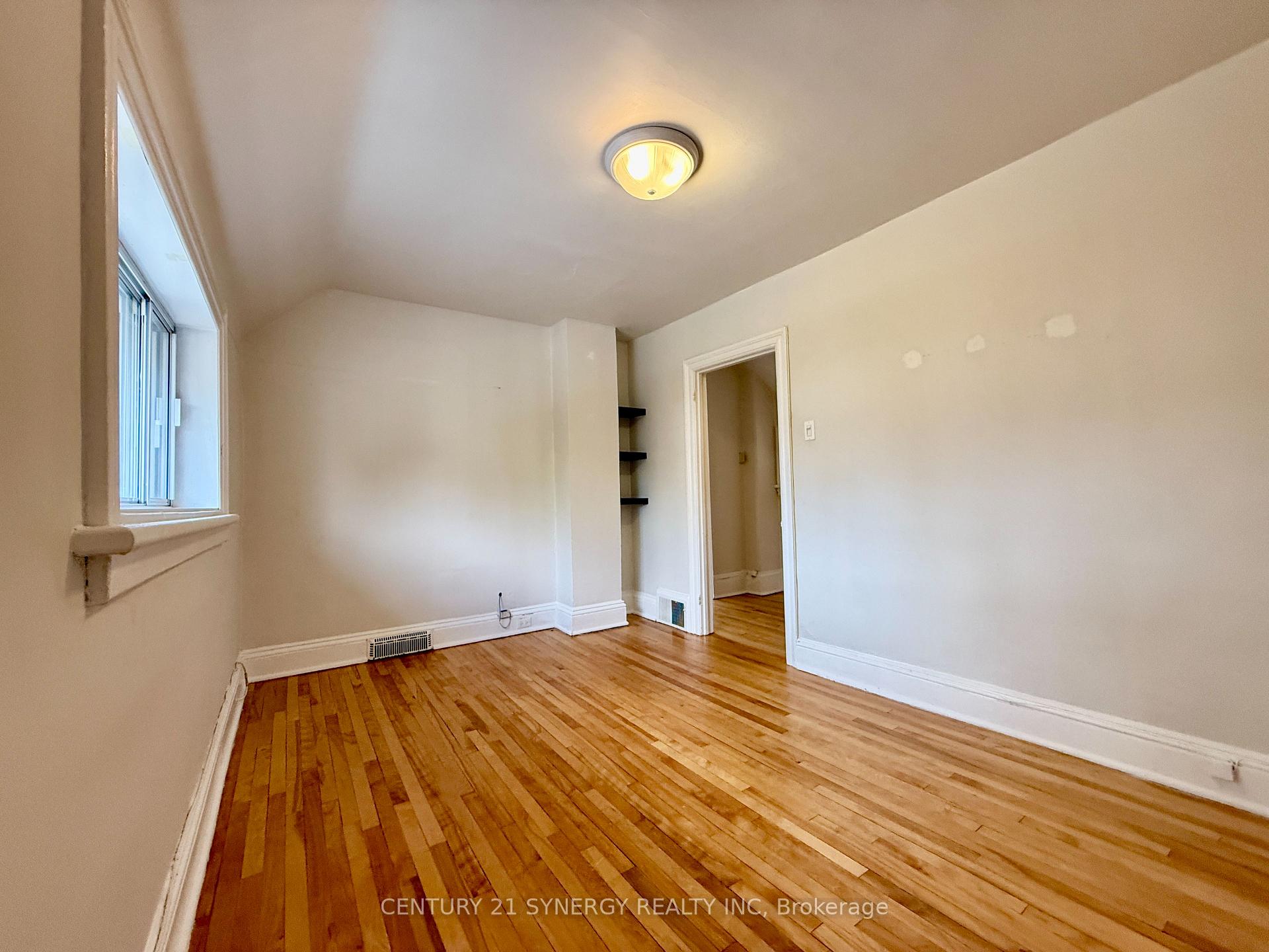 Photo 9 of Unit 2, 4 Gould Street, Ottawa, Ottawa West — HOMEH