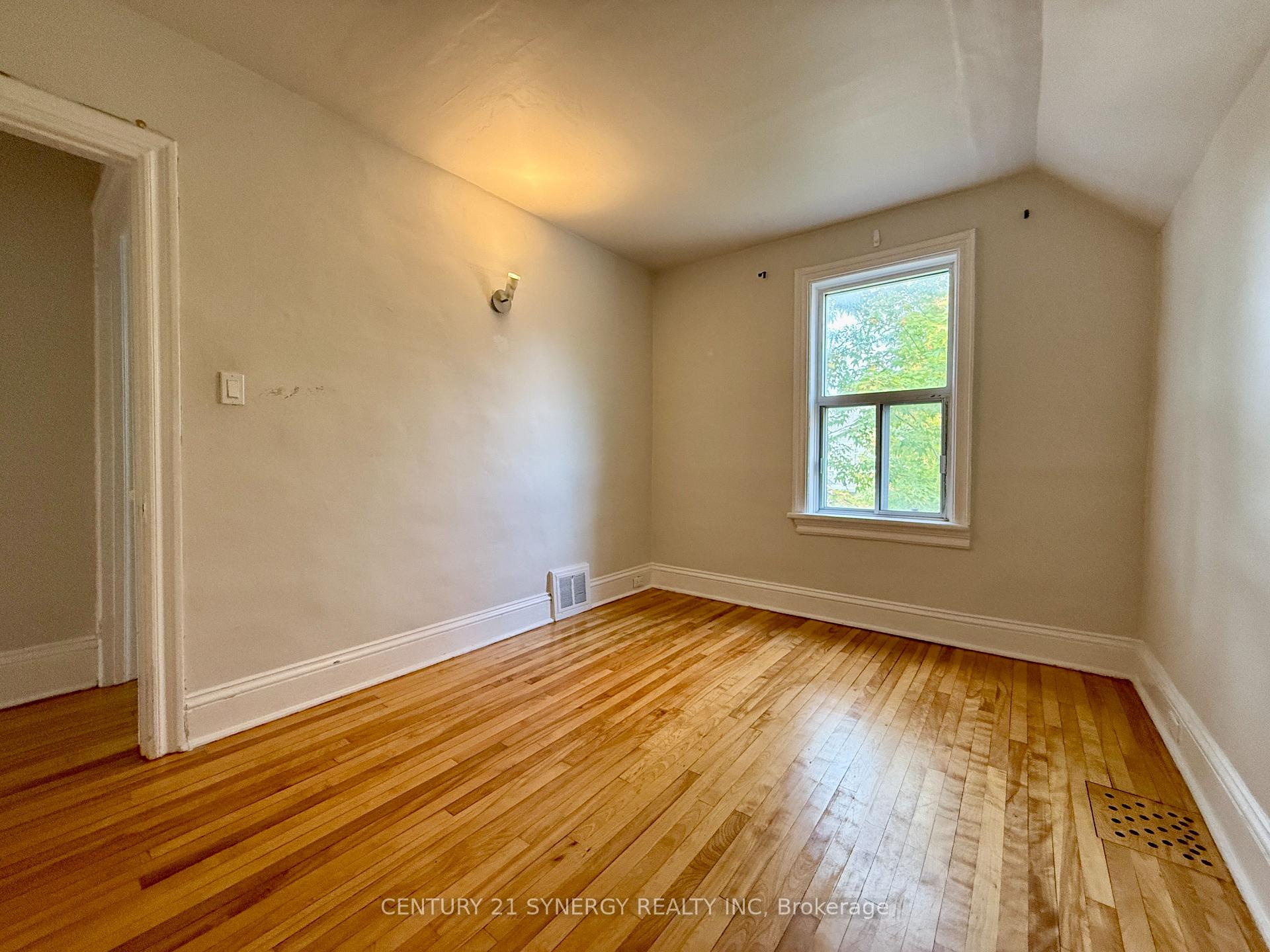 Photo 13 of Unit 2, 4 Gould Street, Ottawa, Ottawa West — HOMEH
