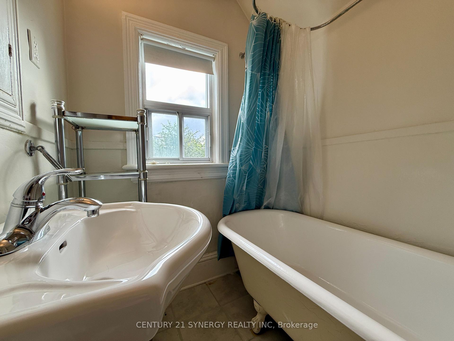 Photo 17 of Unit 2, 4 Gould Street, Ottawa, Ottawa West — HOMEH