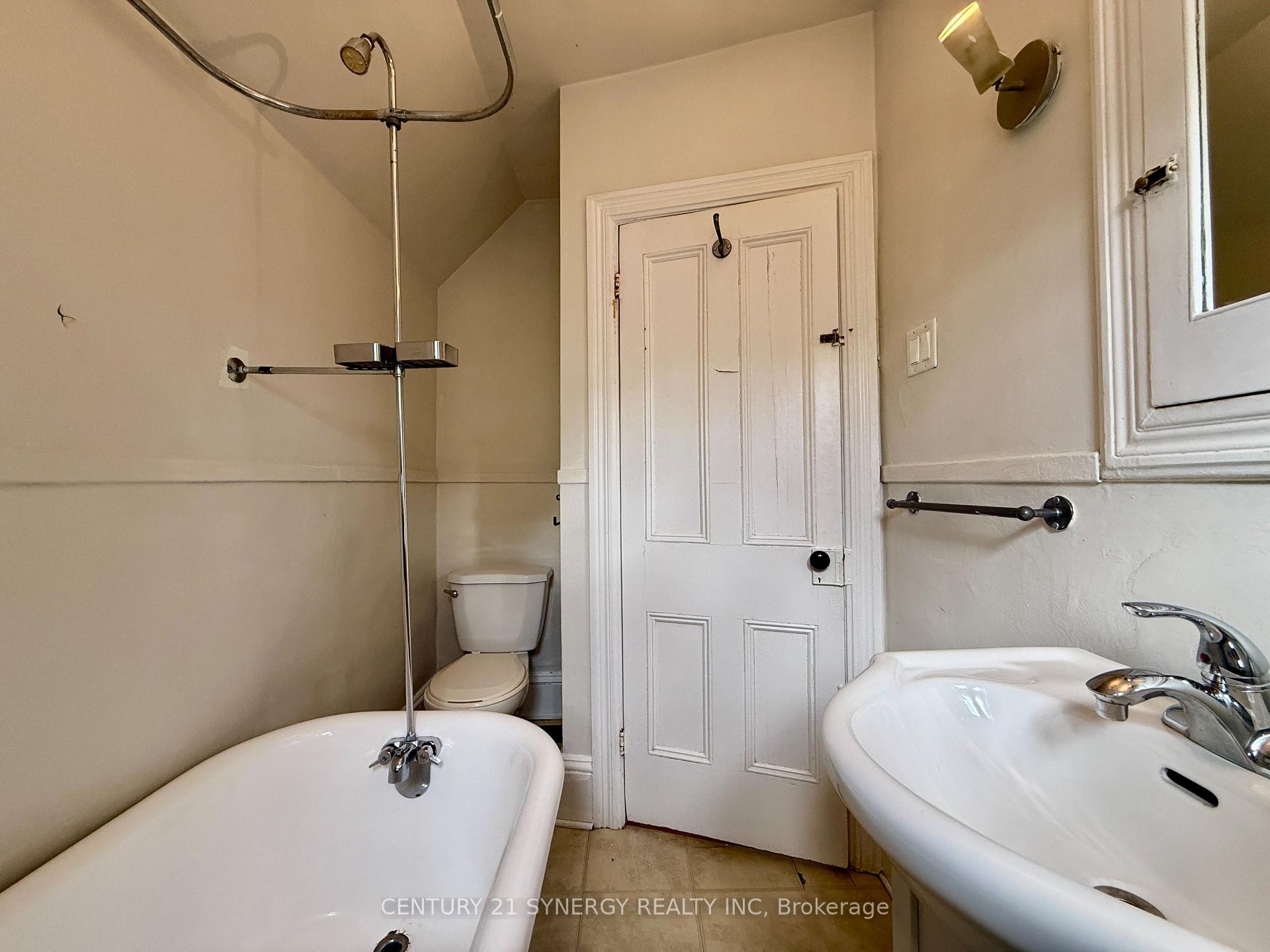 Photo 18 of Unit 2, 4 Gould Street, Ottawa, Ottawa West — HOMEH