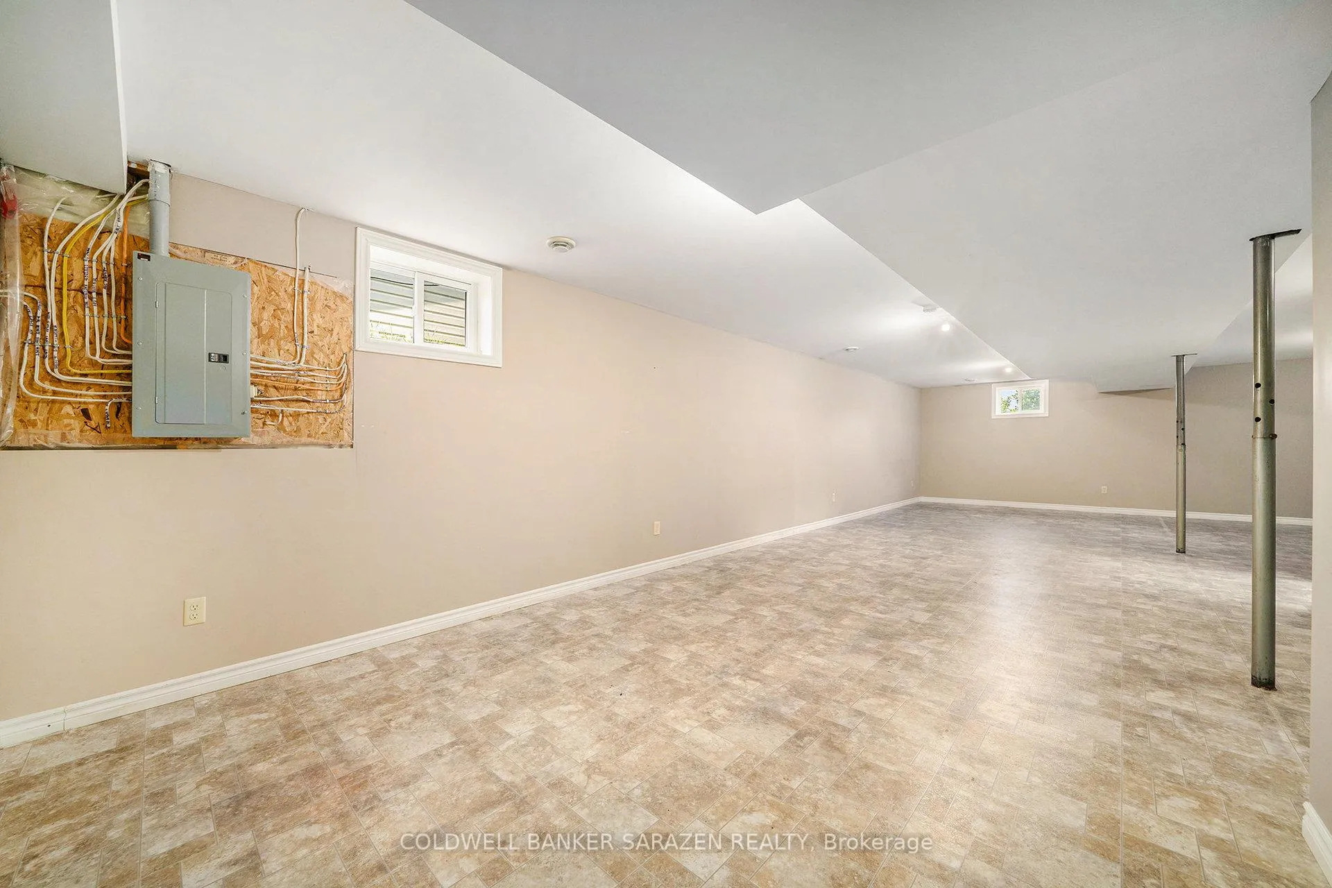 Photo 108 of 98 Seventh Avenue, Arnprior — HOMEH