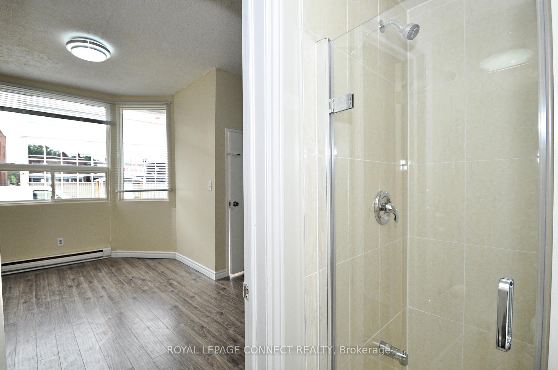 Photo 7 of Unit 5, 199 Islington Avenue, Etobicoke, New Toronto — HOMEH