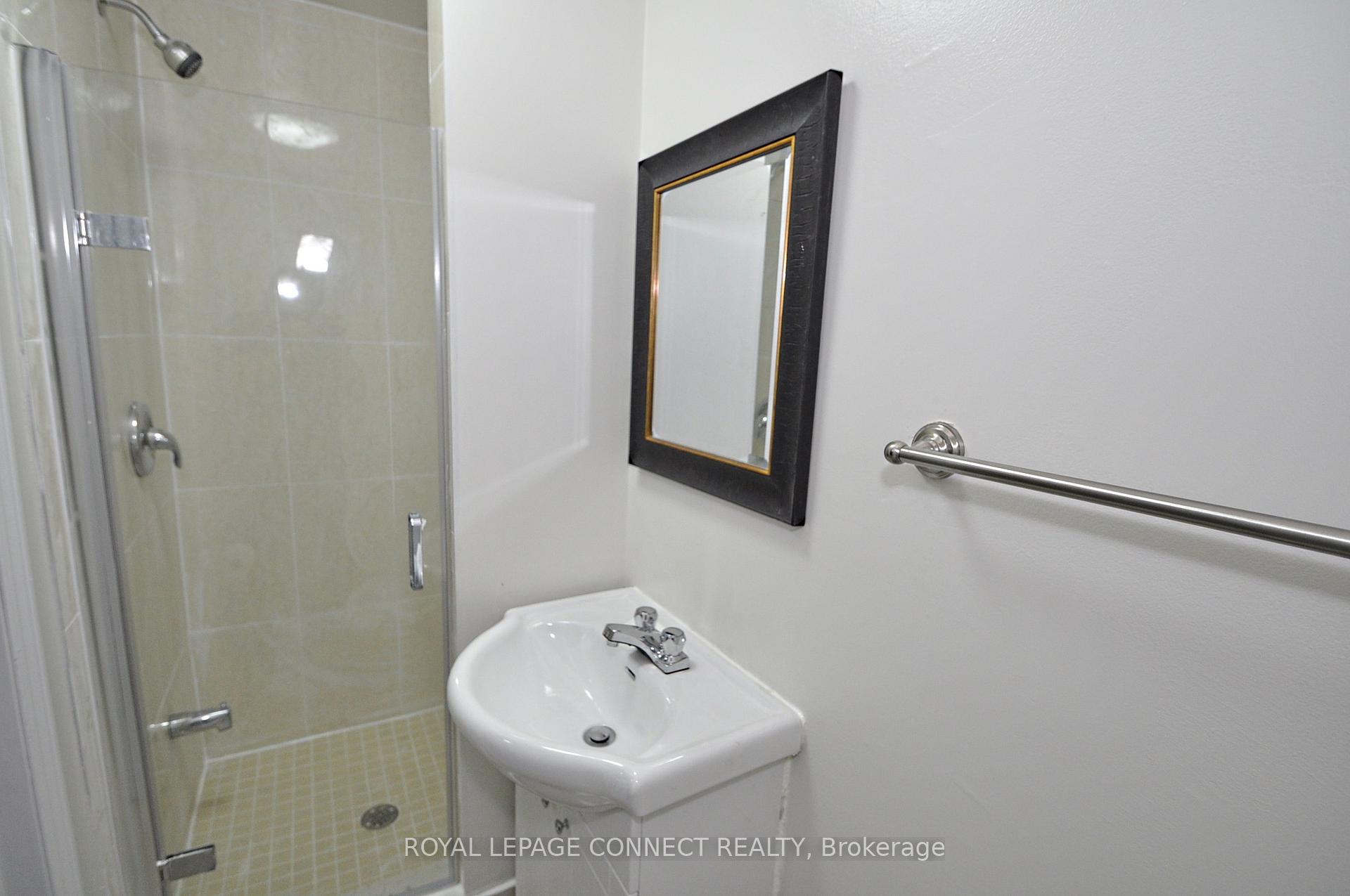 Photo 8 of Unit 5, 199 Islington Avenue, Etobicoke, New Toronto — HOMEH