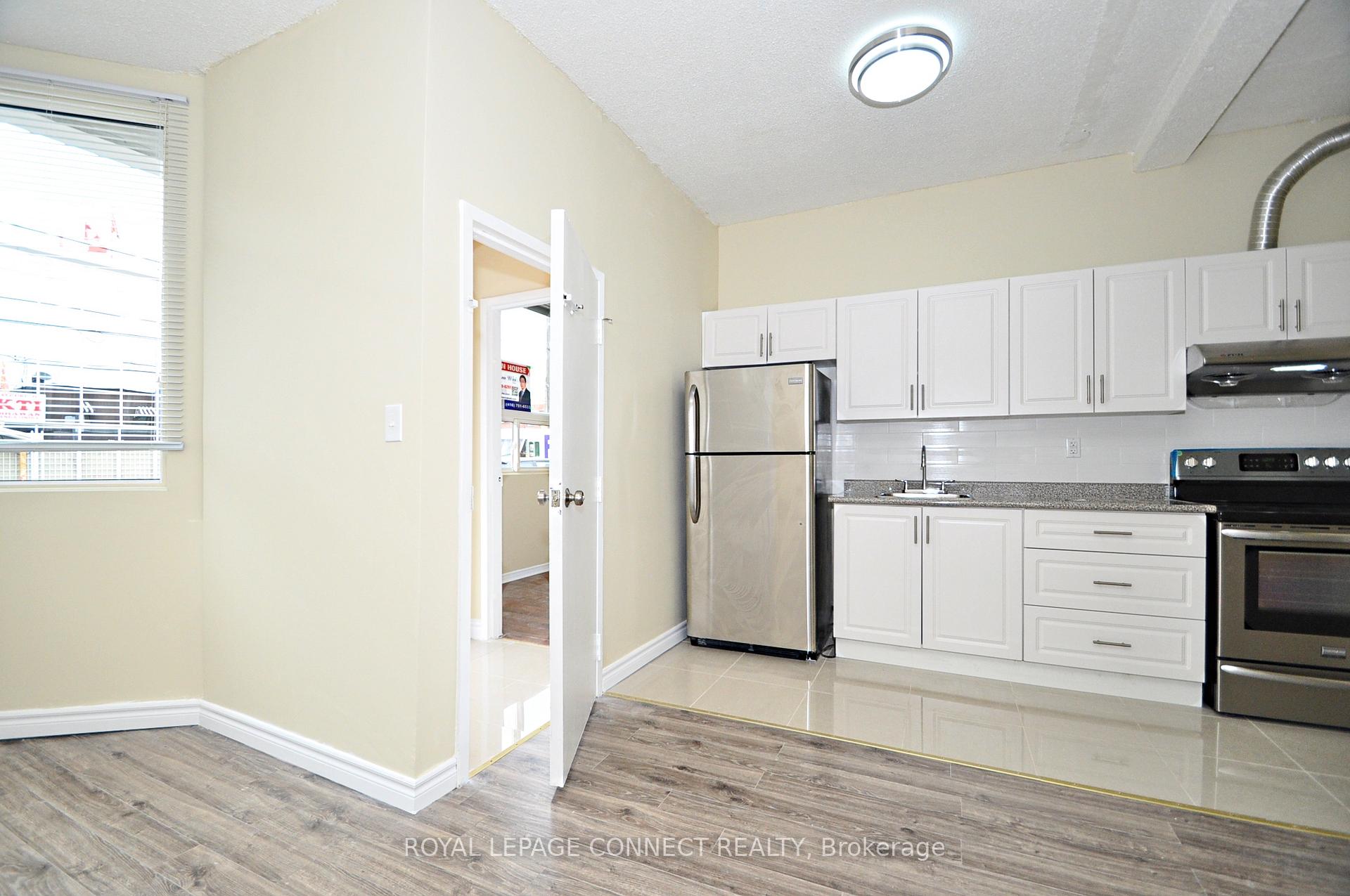 Photo 10 of Unit 5, 199 Islington Avenue, Etobicoke, New Toronto — HOMEH