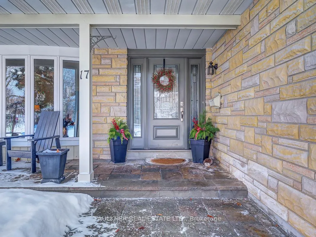 Photo 10 of 17 Silver Aspen Crescent, Ottawa, Blackburn Hamlet — HOMEH