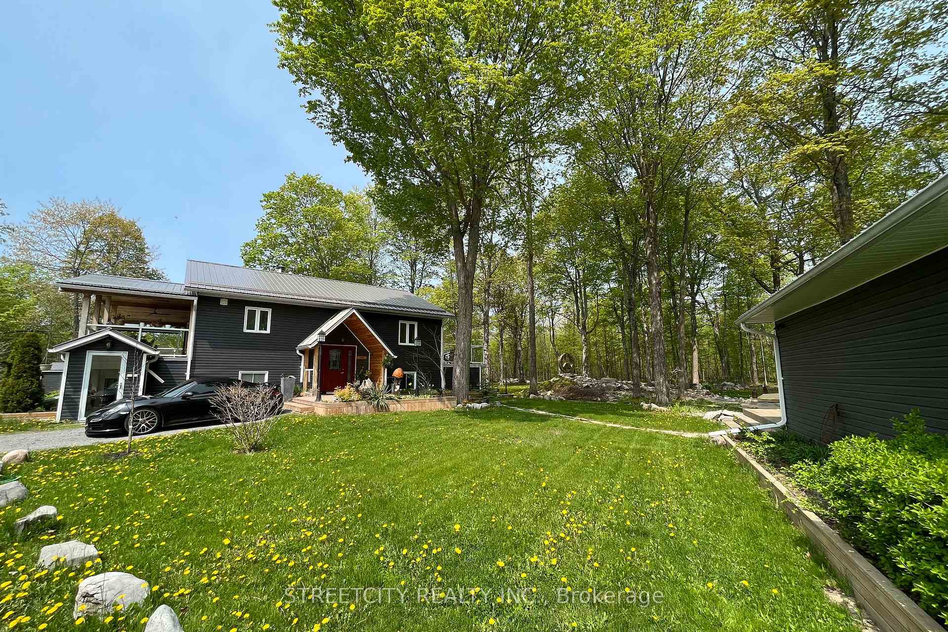 Photo 1 of 171 Flatrock Road, Tweed, Hungerford (Twp) — HOMEH