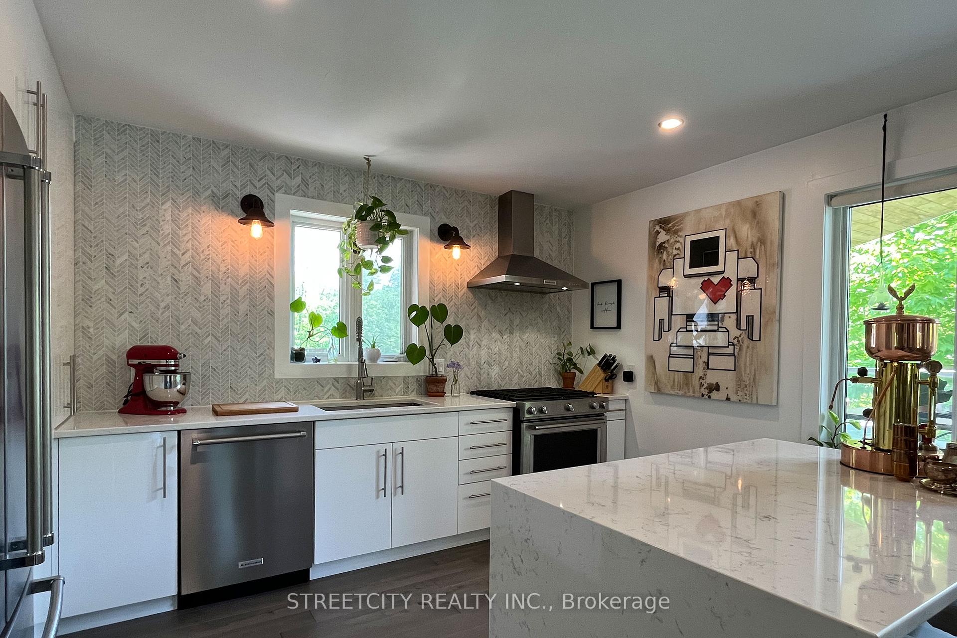 Photo 12 of 171 Flatrock Road, Tweed, Hungerford (Twp) — HOMEH