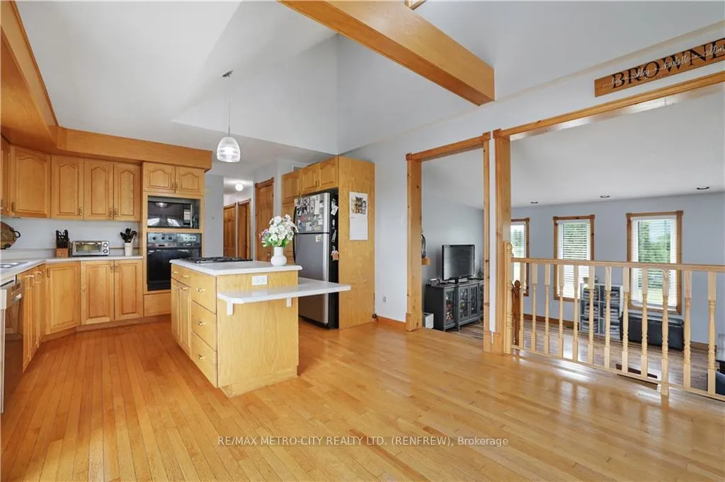 Photo 31 of 1280 South Mcnaughton Road, Admaston/Bromley, Admaston/Bromley — HOMEH