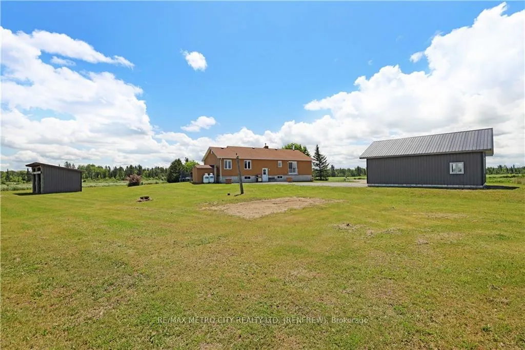 Photo 69 of 1280 South Mcnaughton Road, Admaston/Bromley, Admaston/Bromley — HOMEH