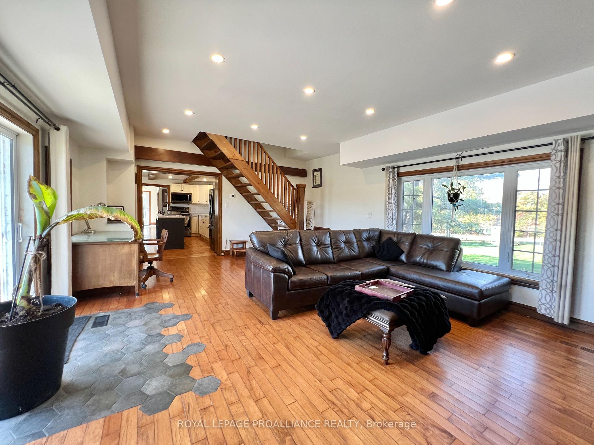 Photo 7 of 1396 Shannon Road, Tyendinaga, Tyendinaga Township — HOMEH
