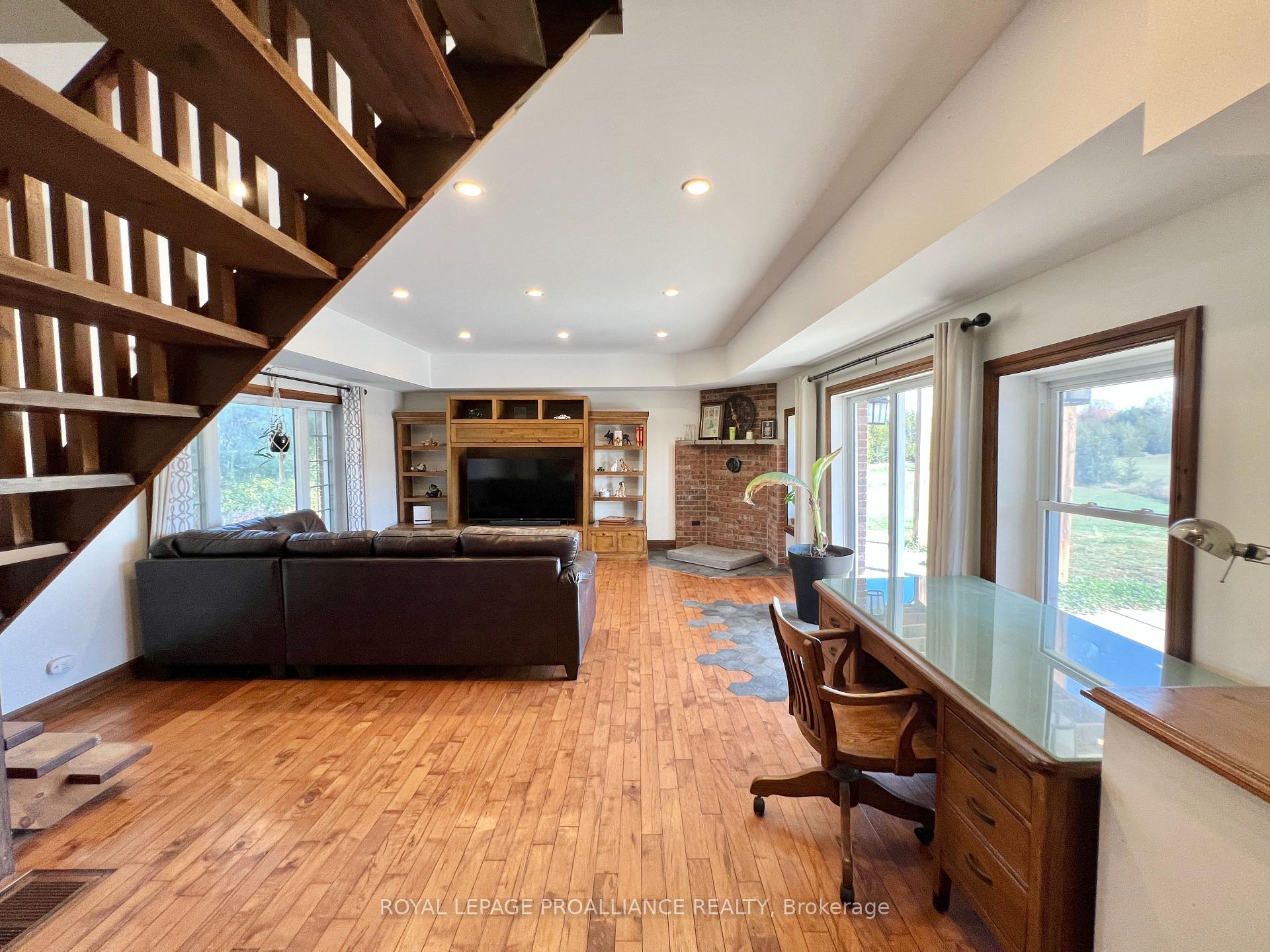 Photo 8 of 1396 Shannon Road, Tyendinaga, Tyendinaga Township — HOMEH