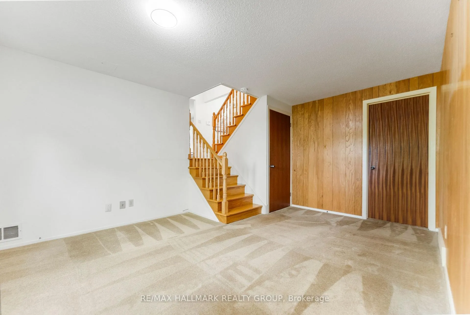 Photo 28 of 2153 Fillmore Crescent, Ottawa, Beacon Hill North — HOMEH