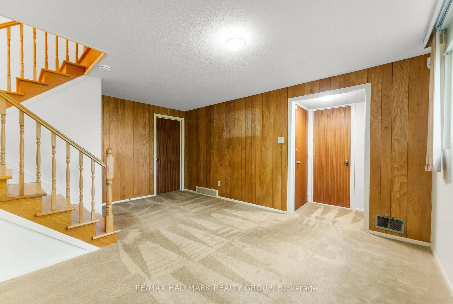 Photo 29 of 2153 Fillmore Crescent, Ottawa, Beacon Hill North — HOMEH