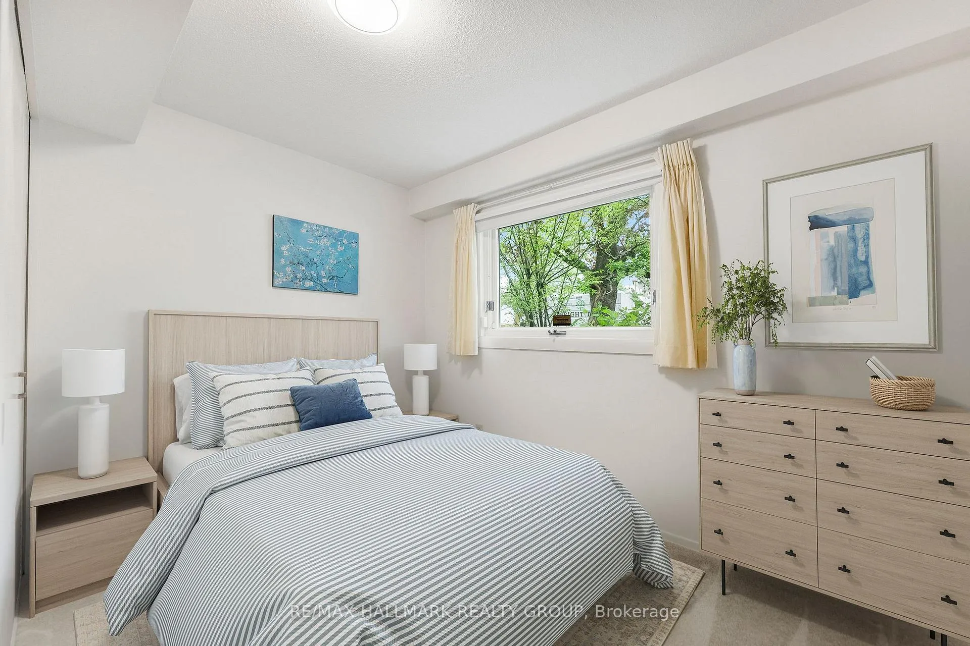 Photo 31 of 2153 Fillmore Crescent, Ottawa, Beacon Hill North — HOMEH