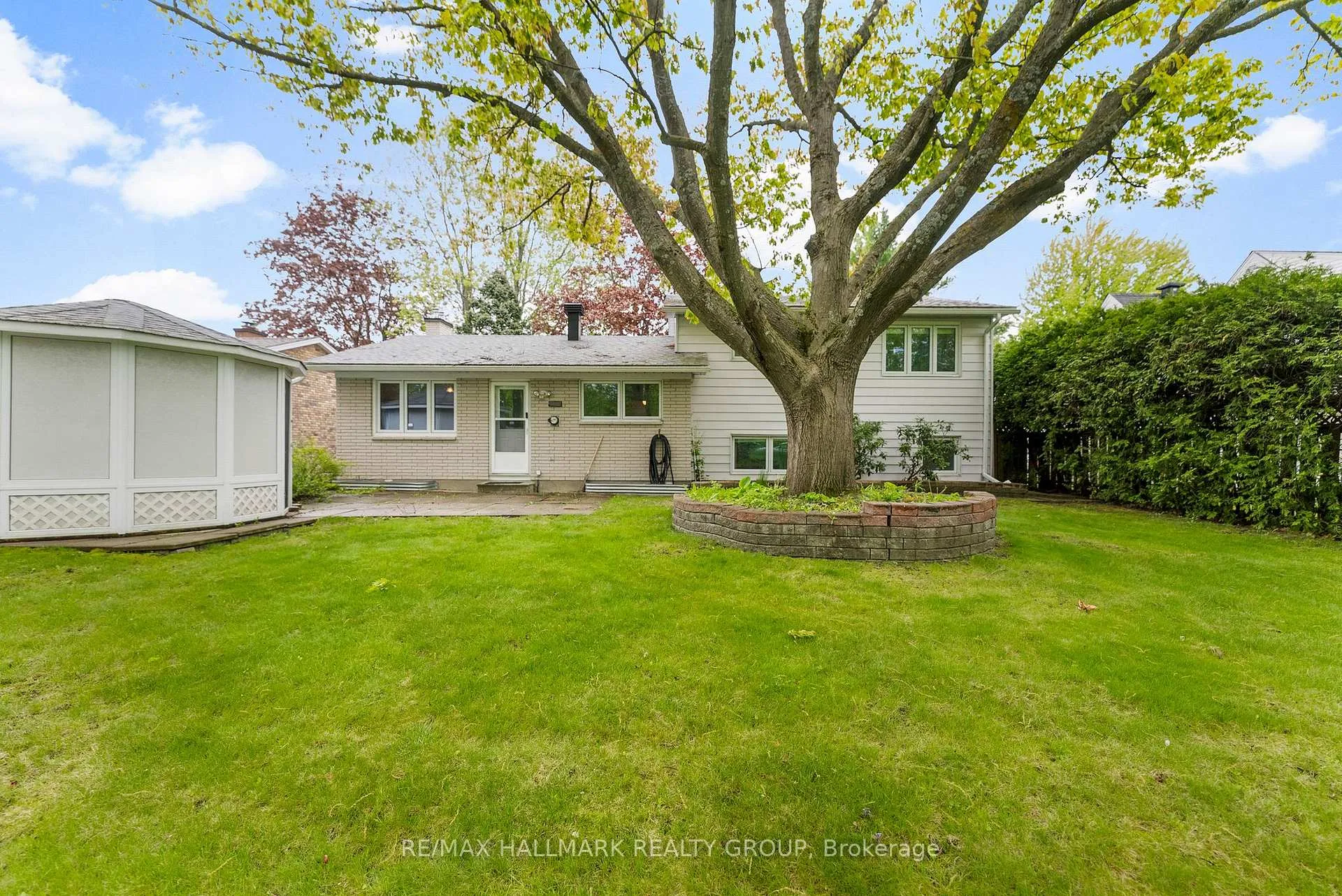 Photo 35 of 2153 Fillmore Crescent, Ottawa, Beacon Hill North — HOMEH