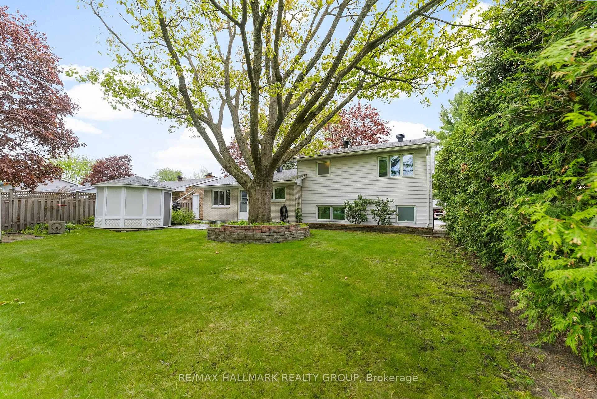 Photo 39 of 2153 Fillmore Crescent, Ottawa, Beacon Hill North — HOMEH