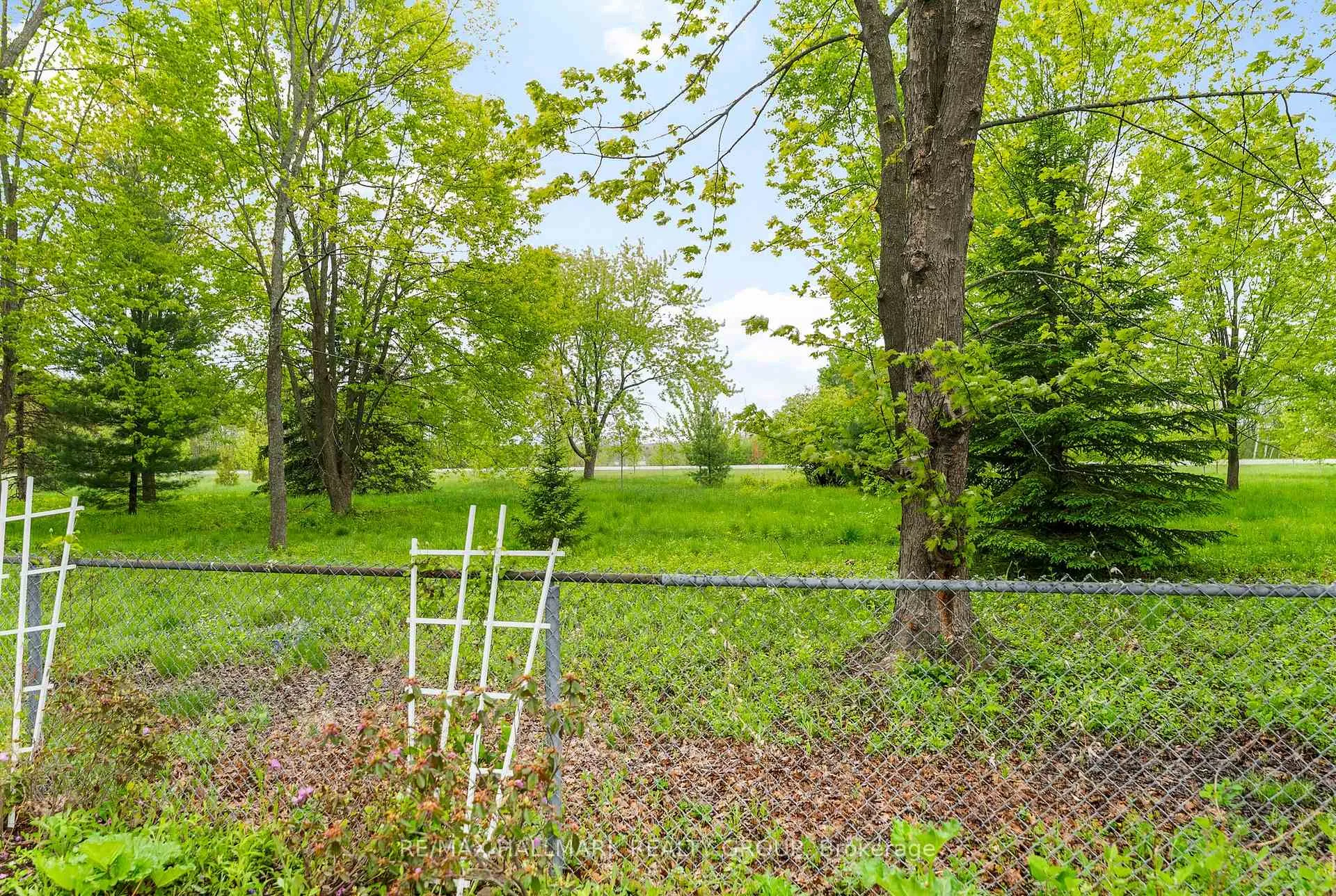 Photo 41 of 2153 Fillmore Crescent, Ottawa, Beacon Hill North — HOMEH