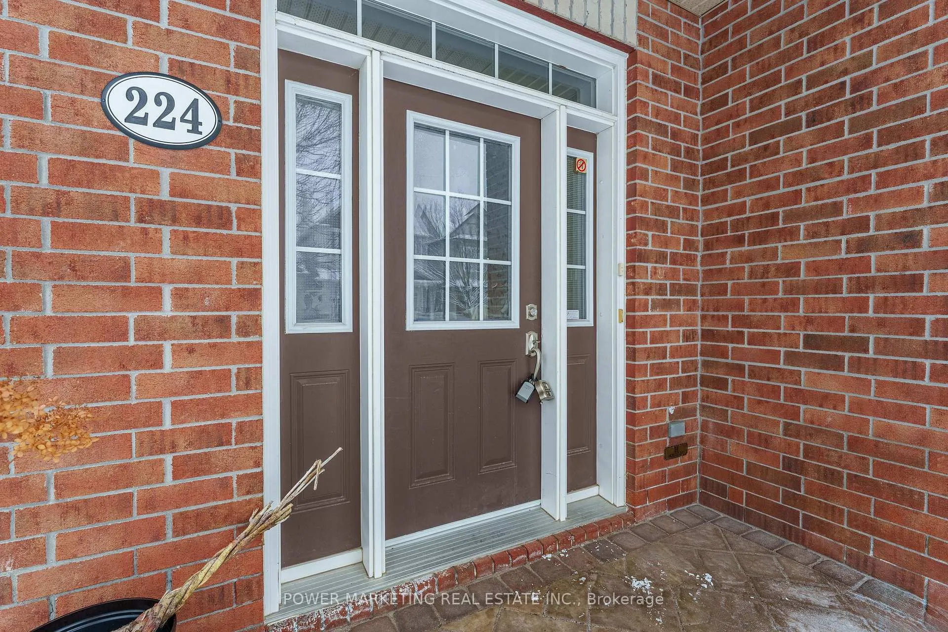 Photo 2 of 224 Harthill Way, Ottawa, Barrhaven - Heritage Park — HOMEH
