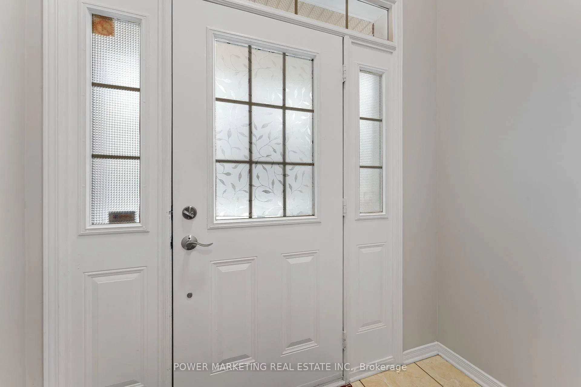 Photo 3 of 224 Harthill Way, Ottawa, Barrhaven - Heritage Park — HOMEH