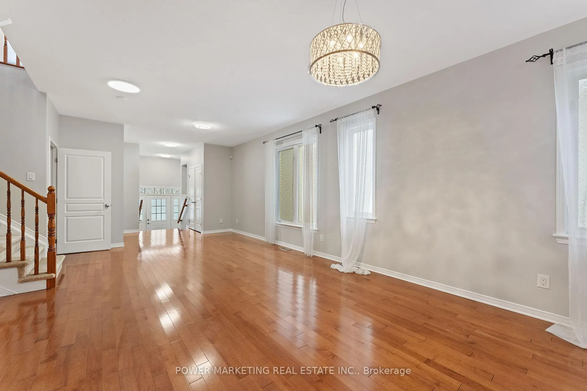 Photo 7 of 224 Harthill Way, Ottawa, Barrhaven - Heritage Park — HOMEH