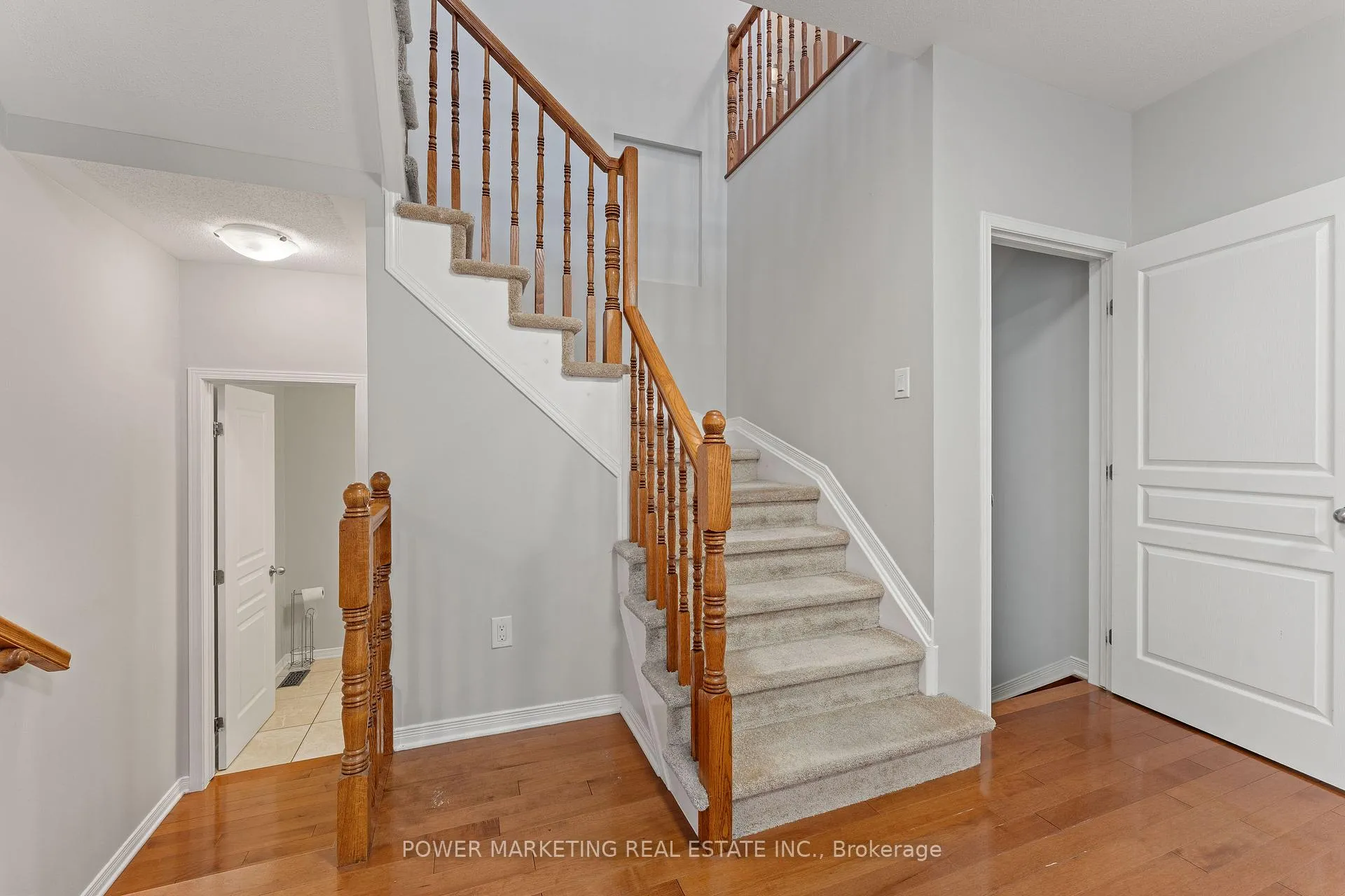 Photo 8 of 224 Harthill Way, Ottawa, Barrhaven - Heritage Park — HOMEH