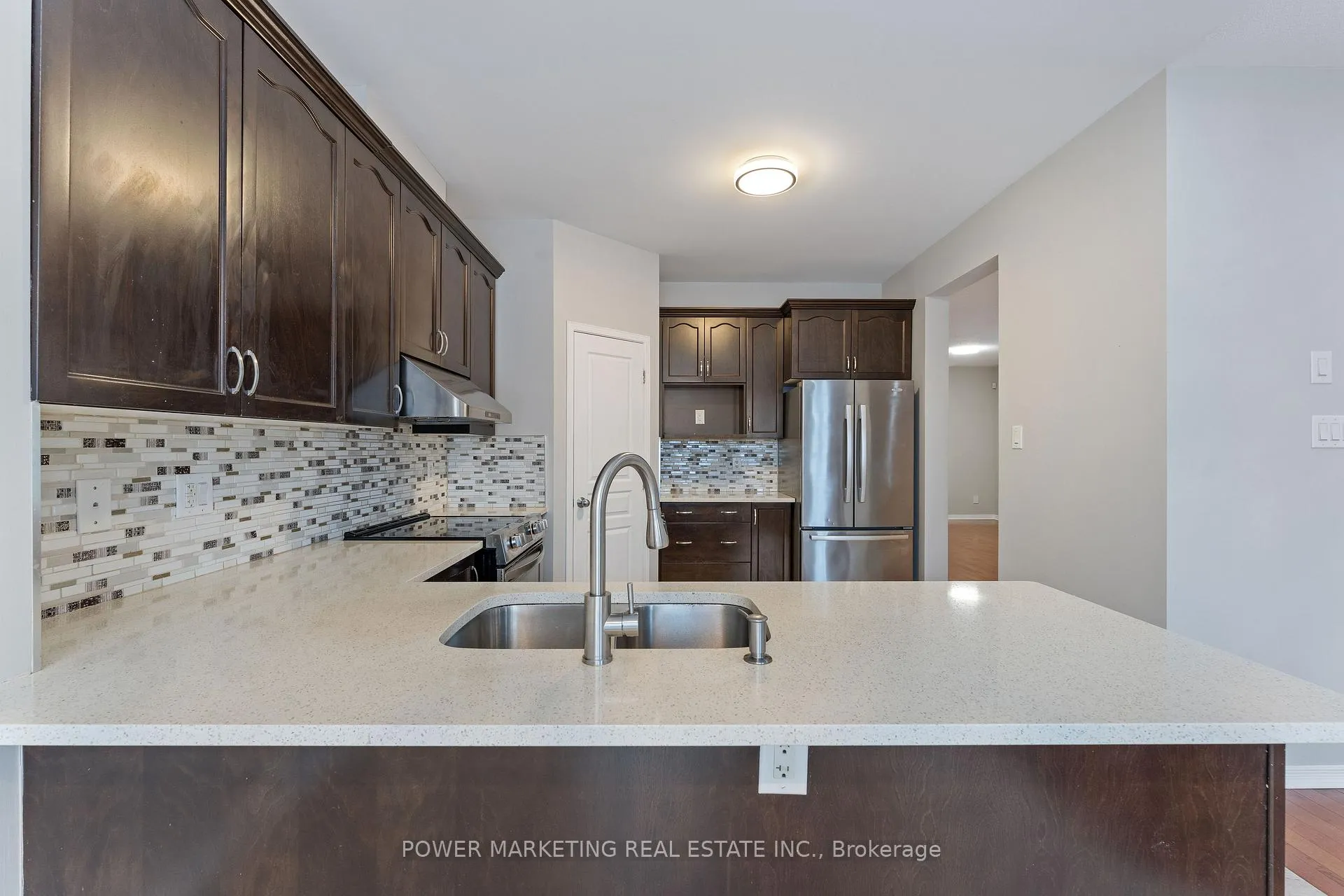 Photo 13 of 224 Harthill Way, Ottawa, Barrhaven - Heritage Park — HOMEH