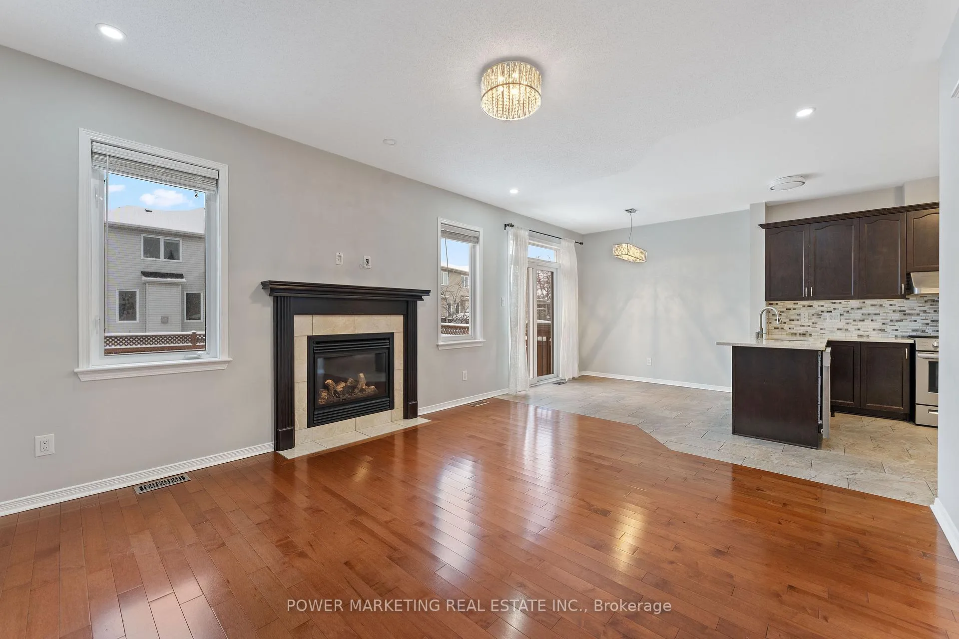 Photo 16 of 224 Harthill Way, Ottawa, Barrhaven - Heritage Park — HOMEH