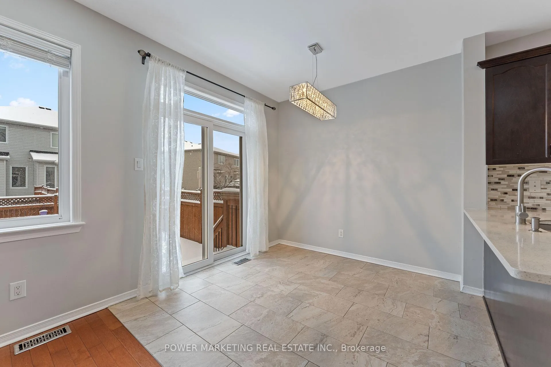 Photo 17 of 224 Harthill Way, Ottawa, Barrhaven - Heritage Park — HOMEH