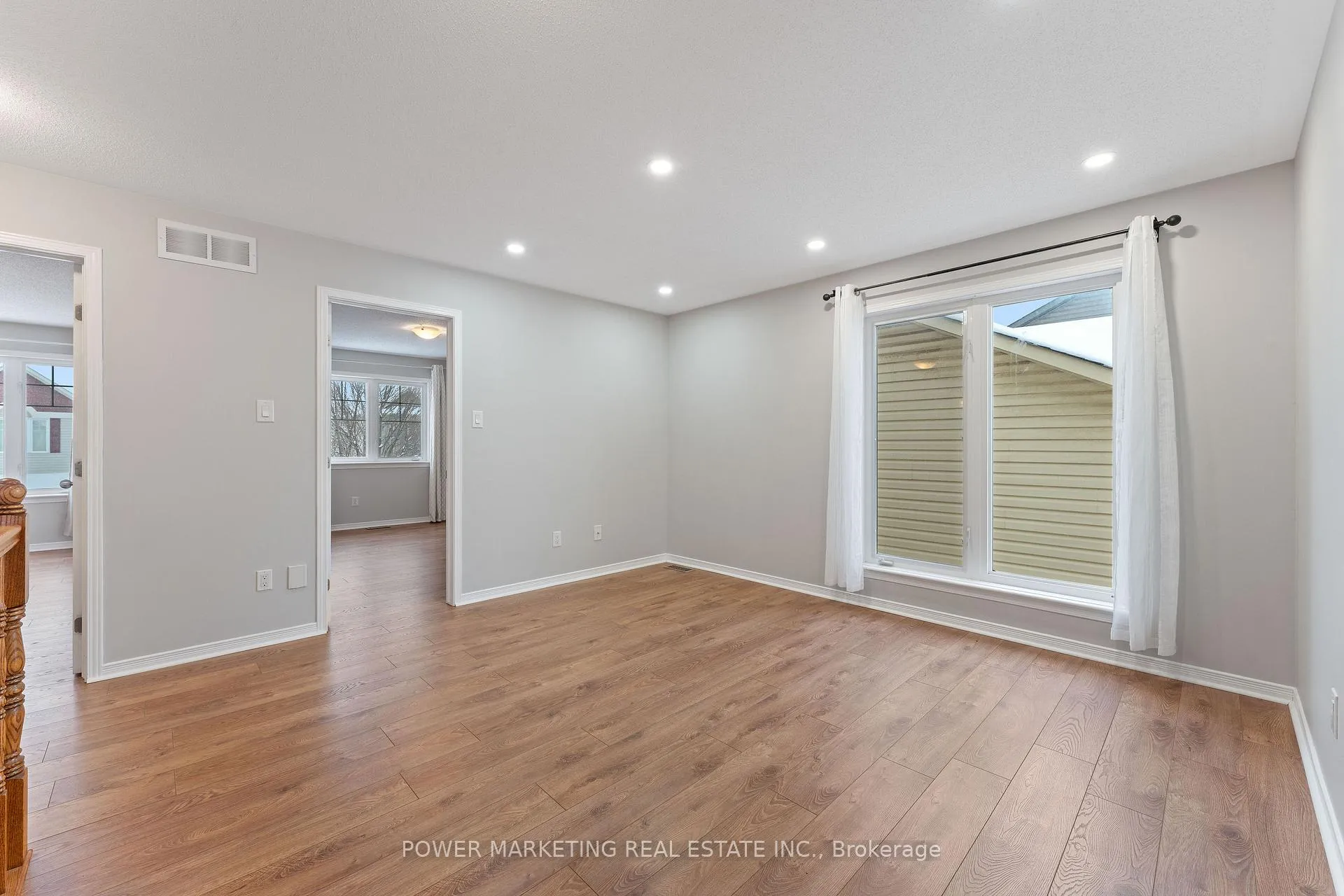 Photo 20 of 224 Harthill Way, Ottawa, Barrhaven - Heritage Park — HOMEH