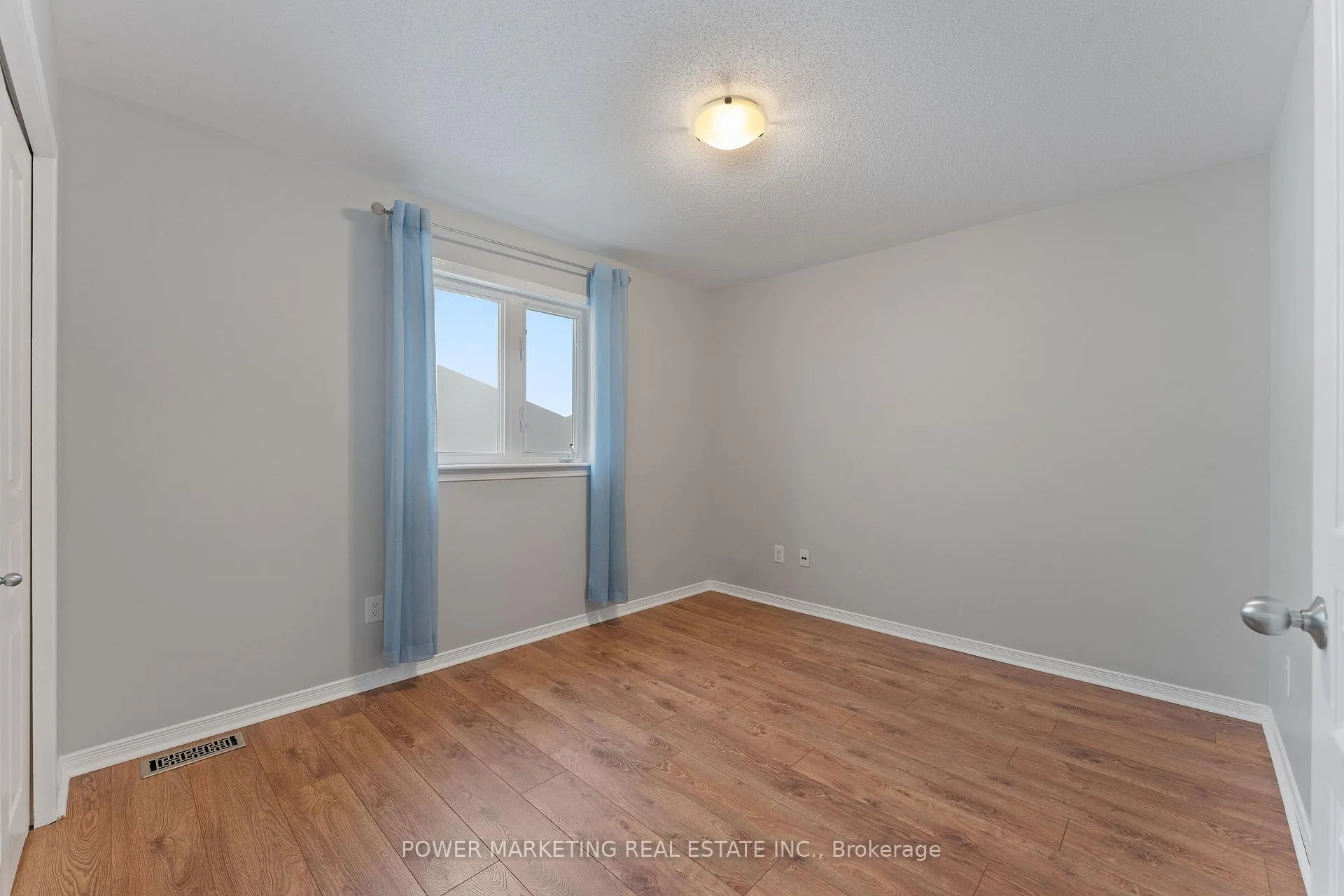 Photo 27 of 224 Harthill Way, Ottawa, Barrhaven - Heritage Park — HOMEH