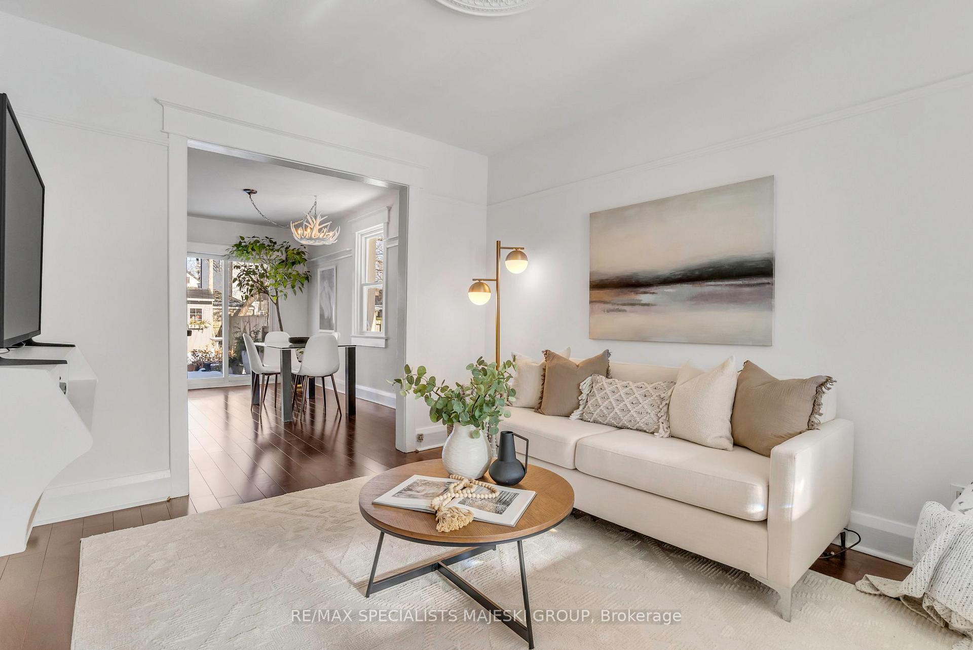 Photo 7 of 28 Heman Street, Etobicoke, Mimico — HOMEH