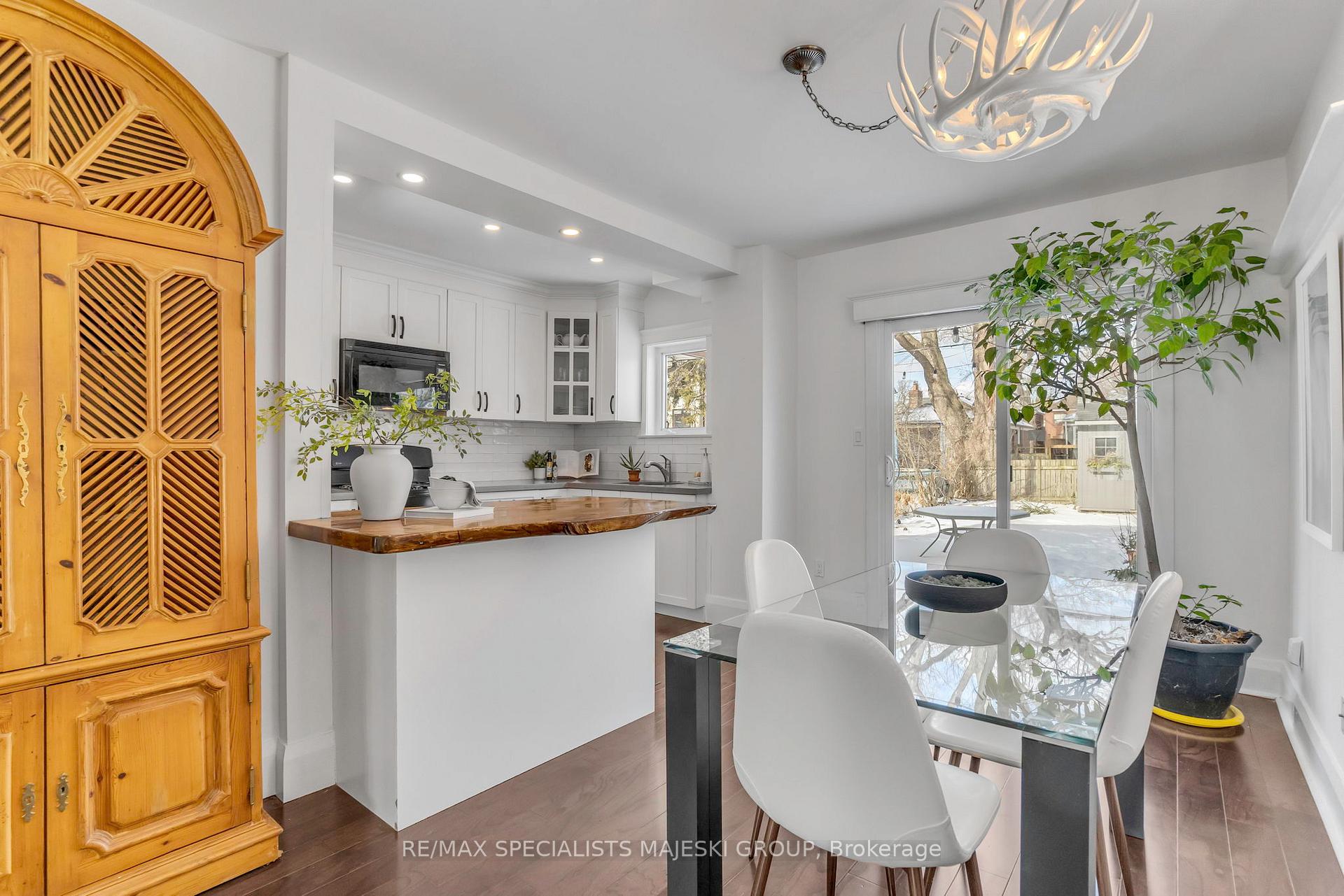 Photo 11 of 28 Heman Street, Etobicoke, Mimico — HOMEH