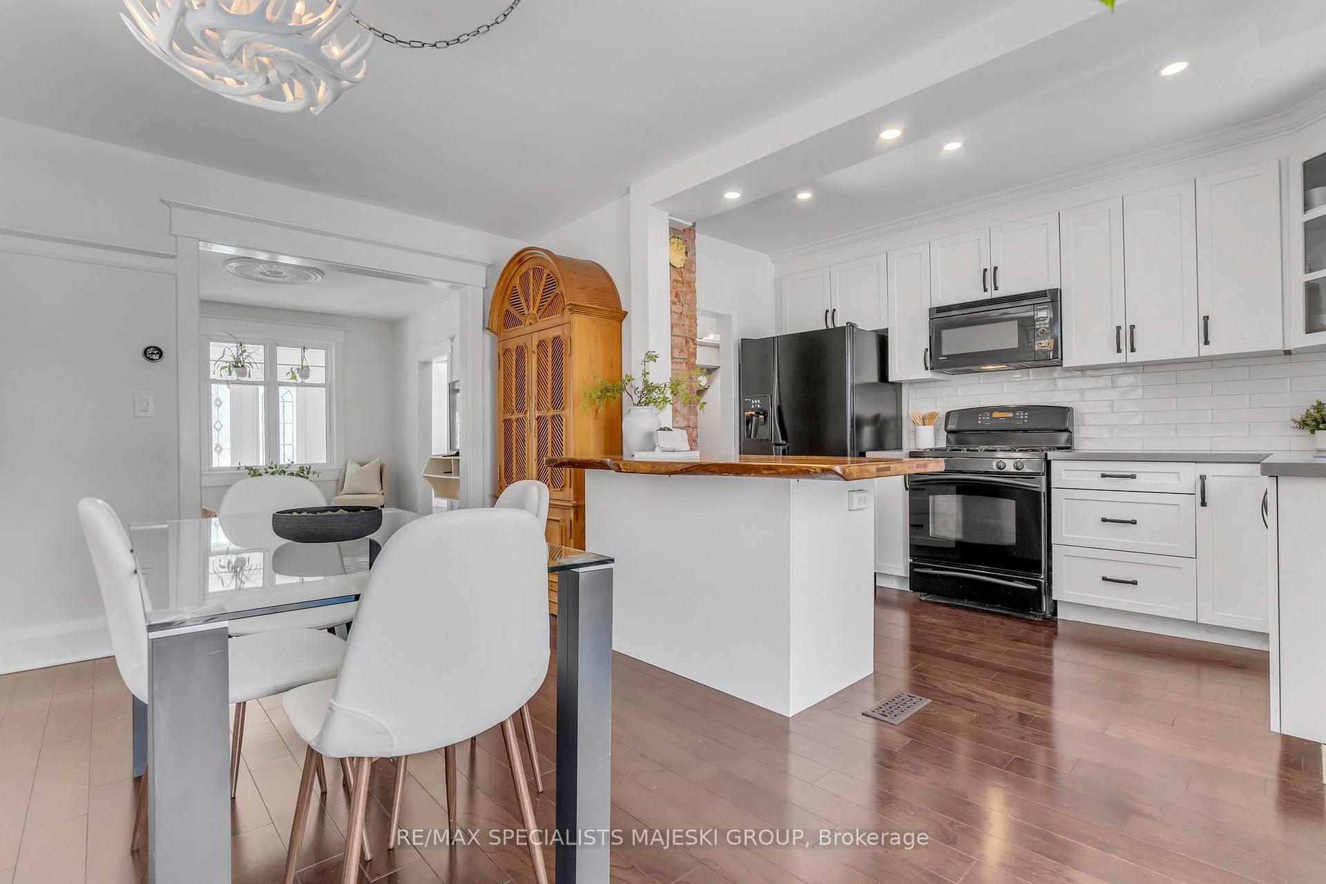 Photo 12 of 28 Heman Street, Etobicoke, Mimico — HOMEH