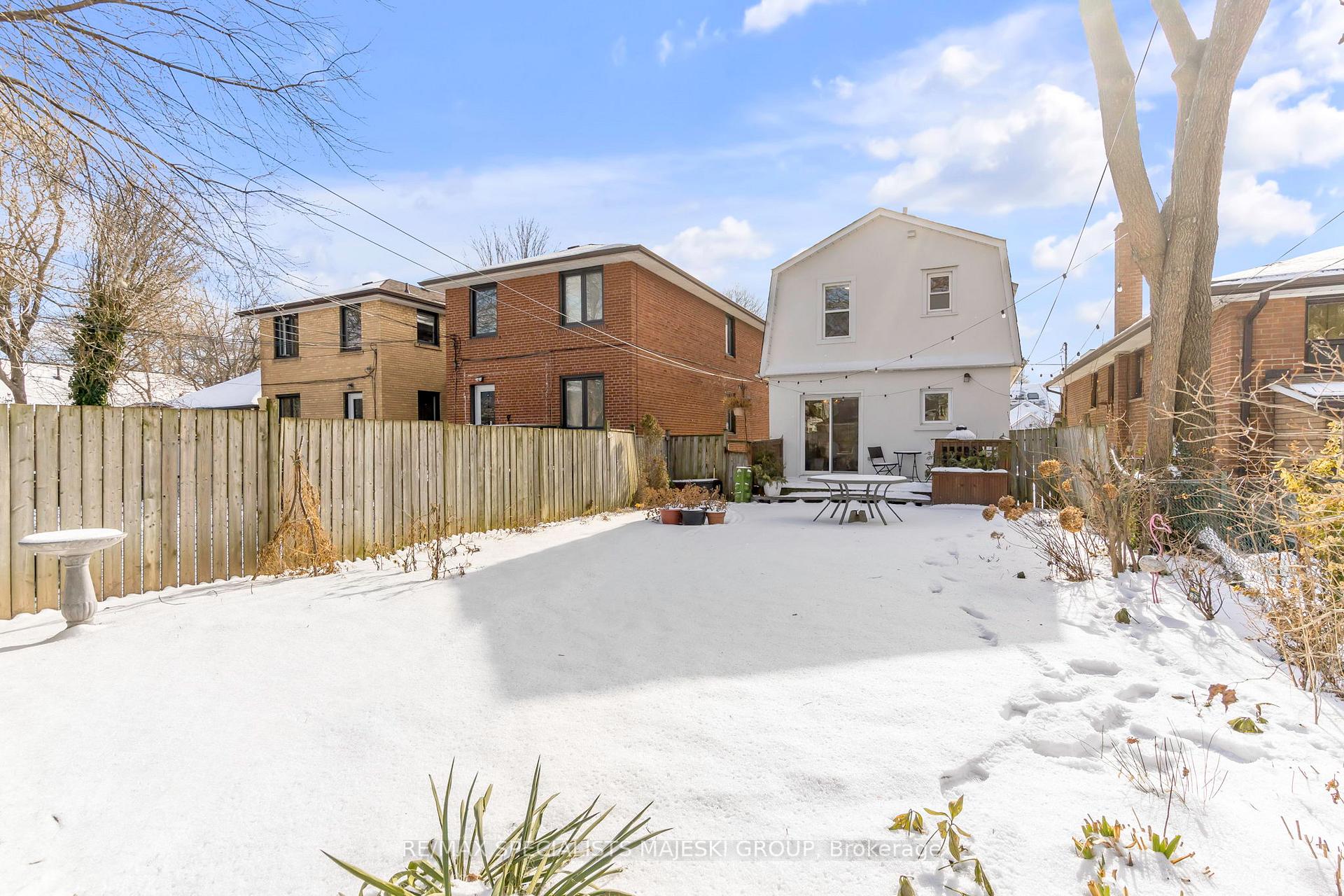 Photo 40 of 28 Heman Street, Etobicoke, Mimico — HOMEH