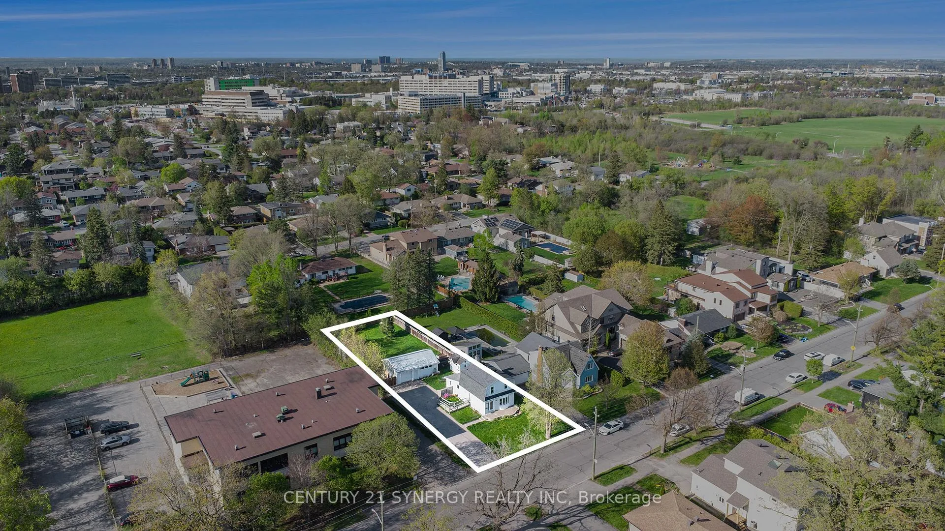 Photo 2 of 453 Pleasant Park Road, Ottawa, Alta Vista/Faircrest Heights — HOMEH