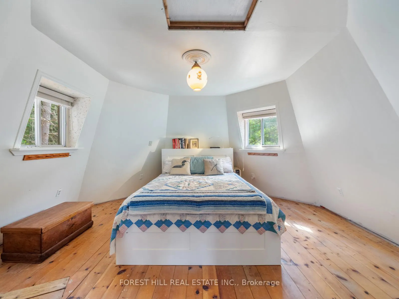 Photo 18 of 1128 Big Hawk Lake Road, Algonquin Highlands, Stanhope — HOMEH