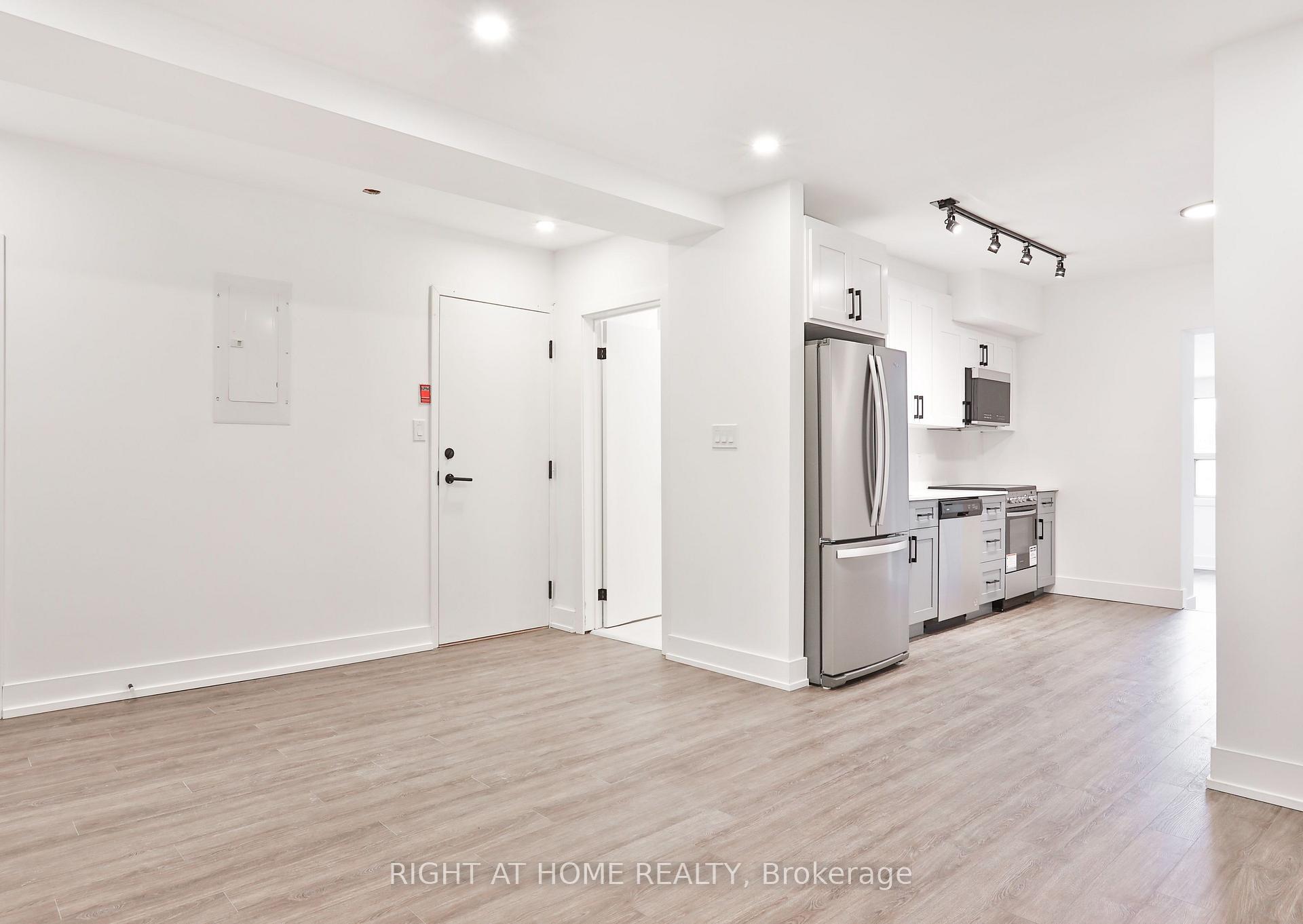 Photo 5 of Unit 3F, 556 College Street, Toronto, Palmerston-Little Italy — HOMEH