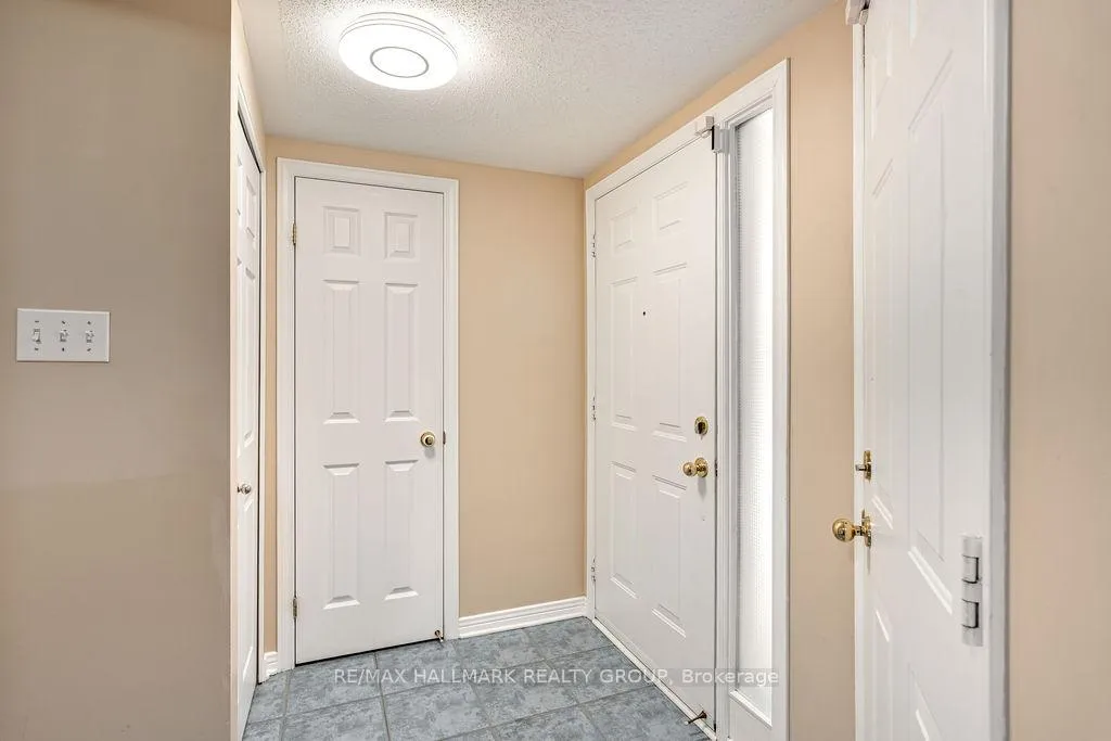 Photo 4 of 128 Boulder Way, Ottawa, Barrhaven - Longfields — HOMEH