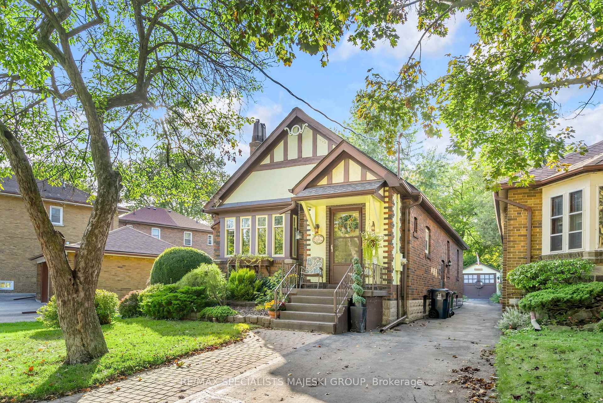 Photo 2 of 26 Stanley Avenue, Etobicoke, Mimico — HOMEH