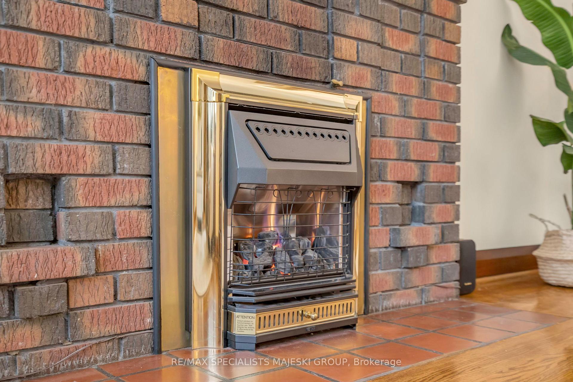 Photo 7 of 26 Stanley Avenue, Etobicoke, Mimico — HOMEH