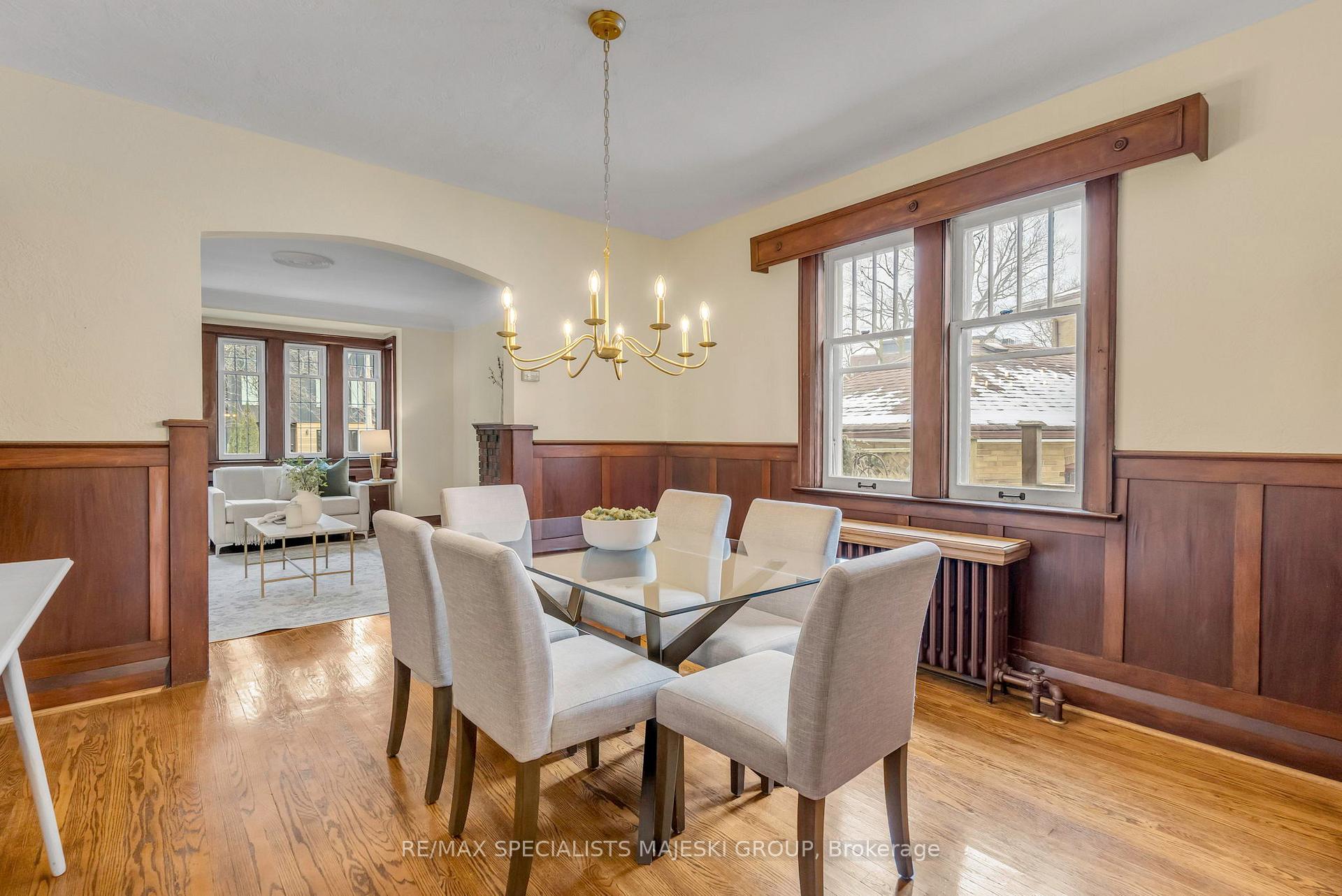 Photo 9 of 26 Stanley Avenue, Etobicoke, Mimico — HOMEH